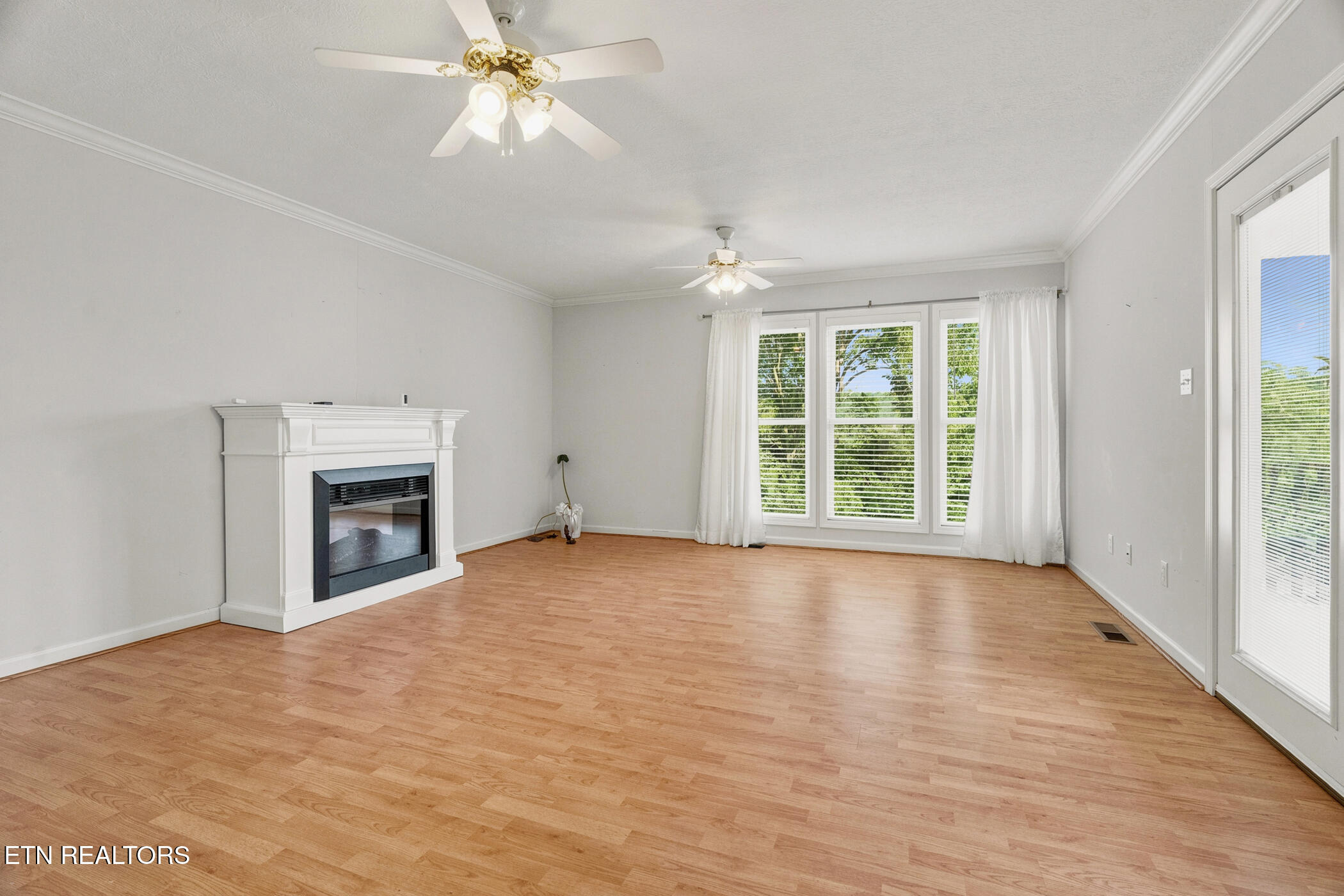 2903 Large Oak Lane Knoxville TN 37921