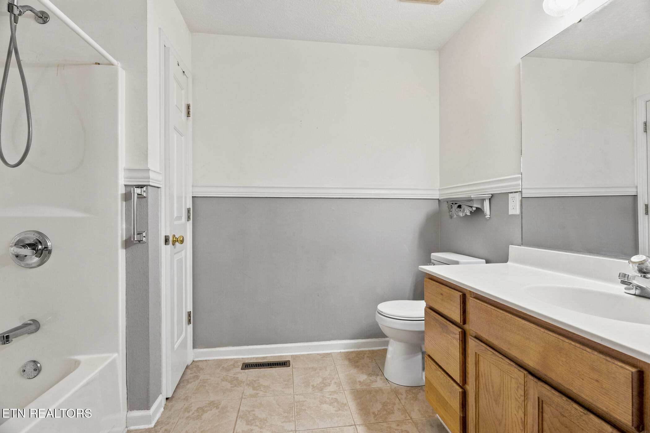 2903 Large Oak Lane Knoxville TN 37921