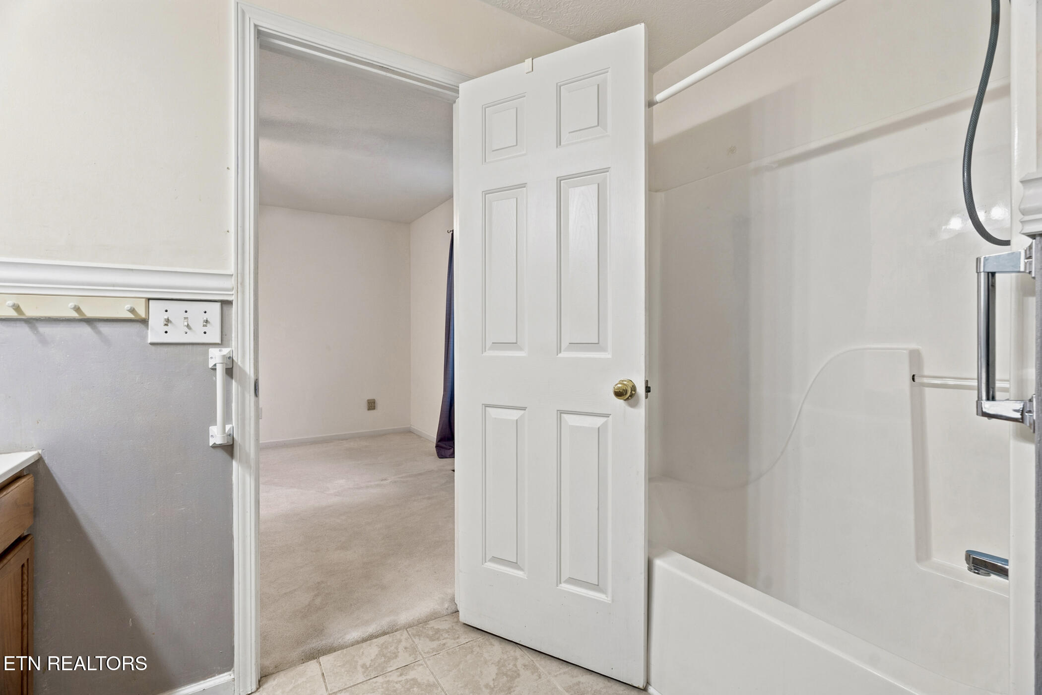 2903 Large Oak Lane Knoxville TN 37921