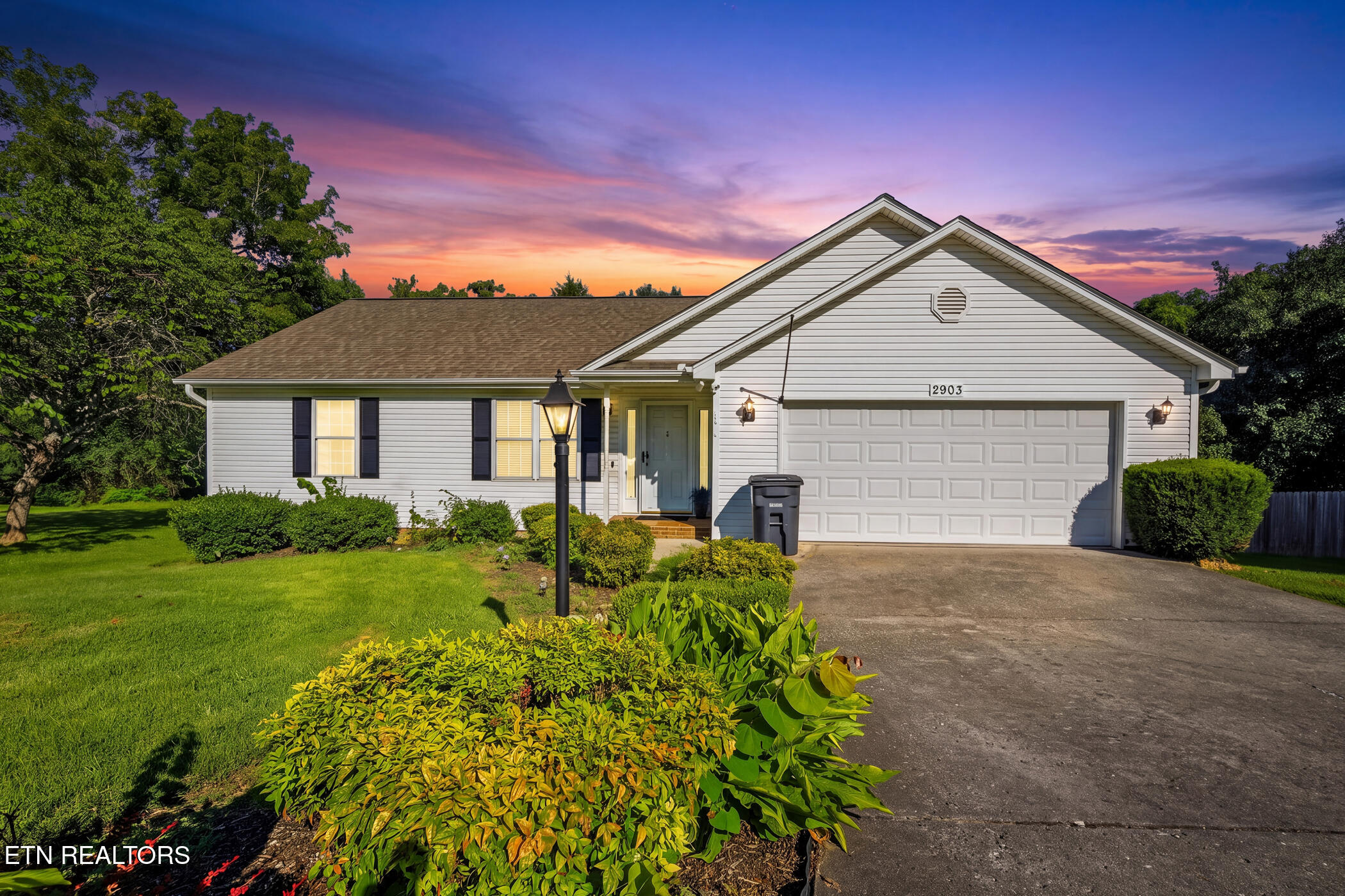 2903 Large Oak Lane Knoxville TN 37921
