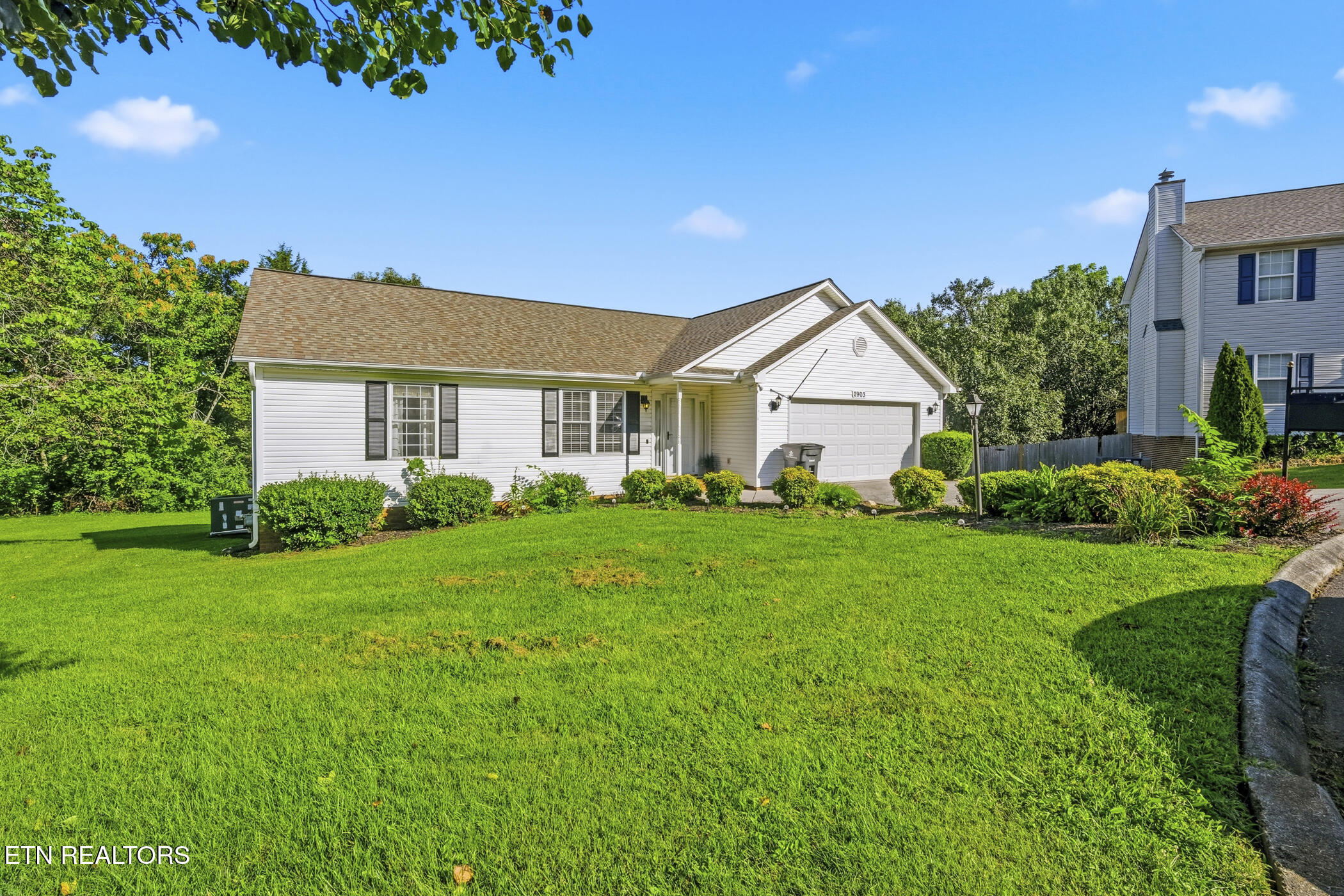 2903 Large Oak Lane Knoxville TN 37921