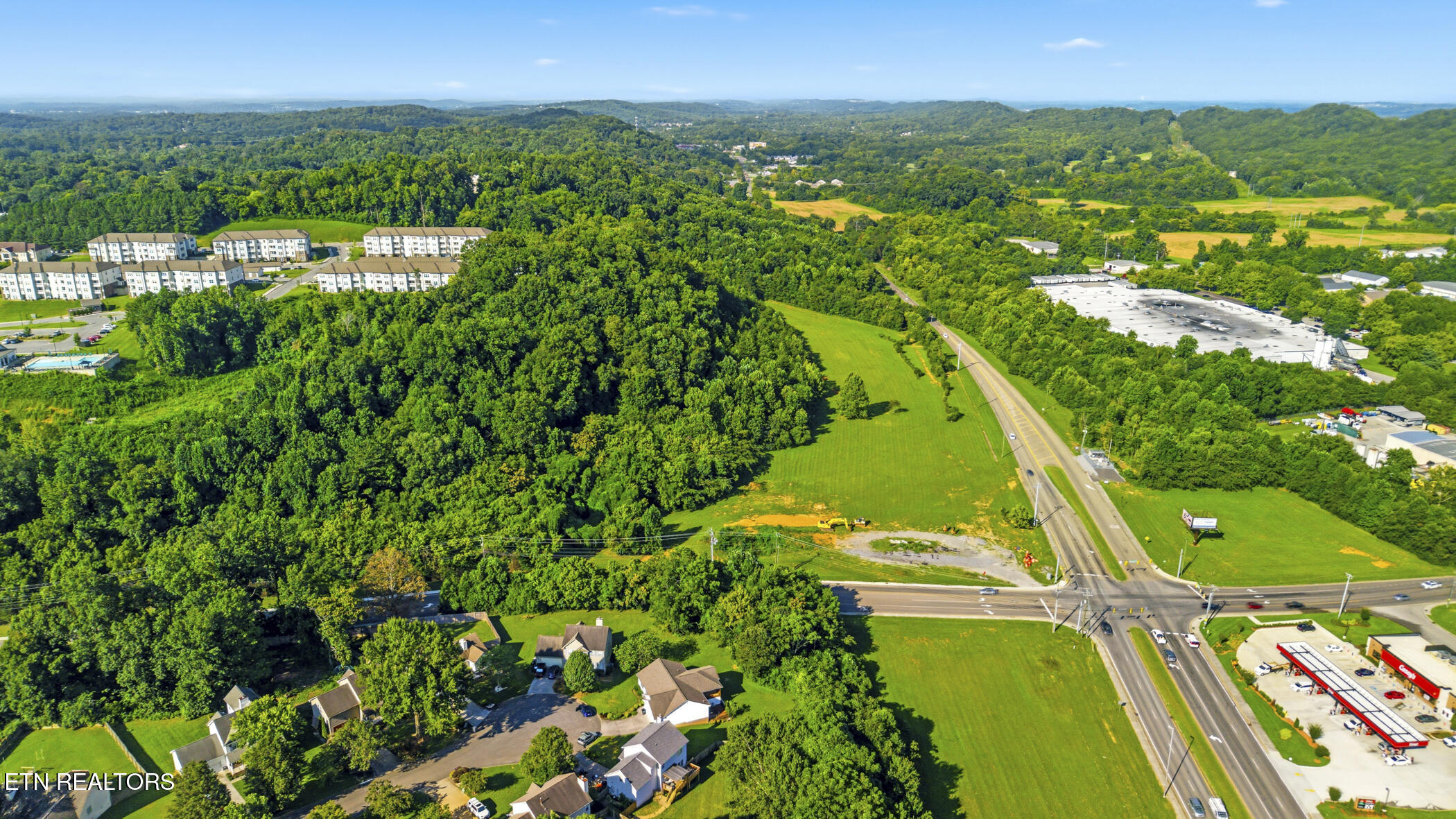 2903 Large Oak Lane Knoxville TN 37921