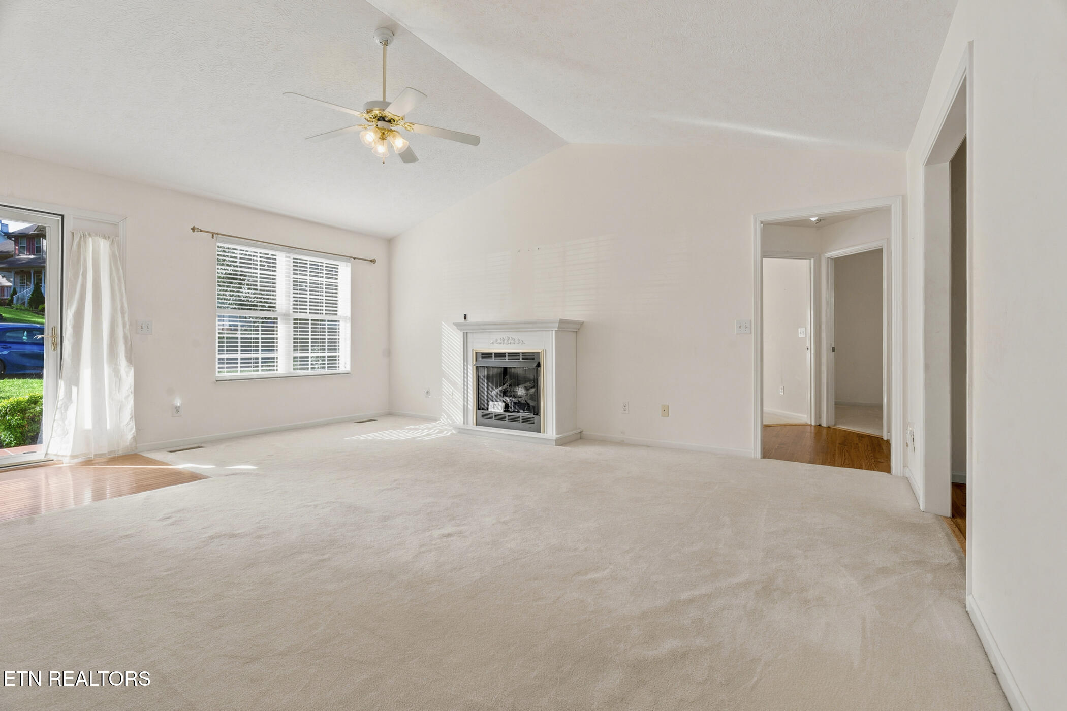 2903 Large Oak Lane Knoxville TN 37921