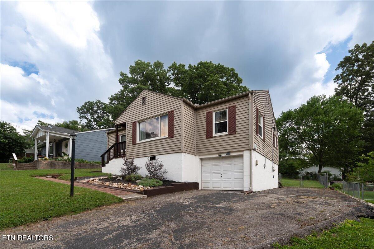 2104 N Park Boulevard Knoxville TN 37917