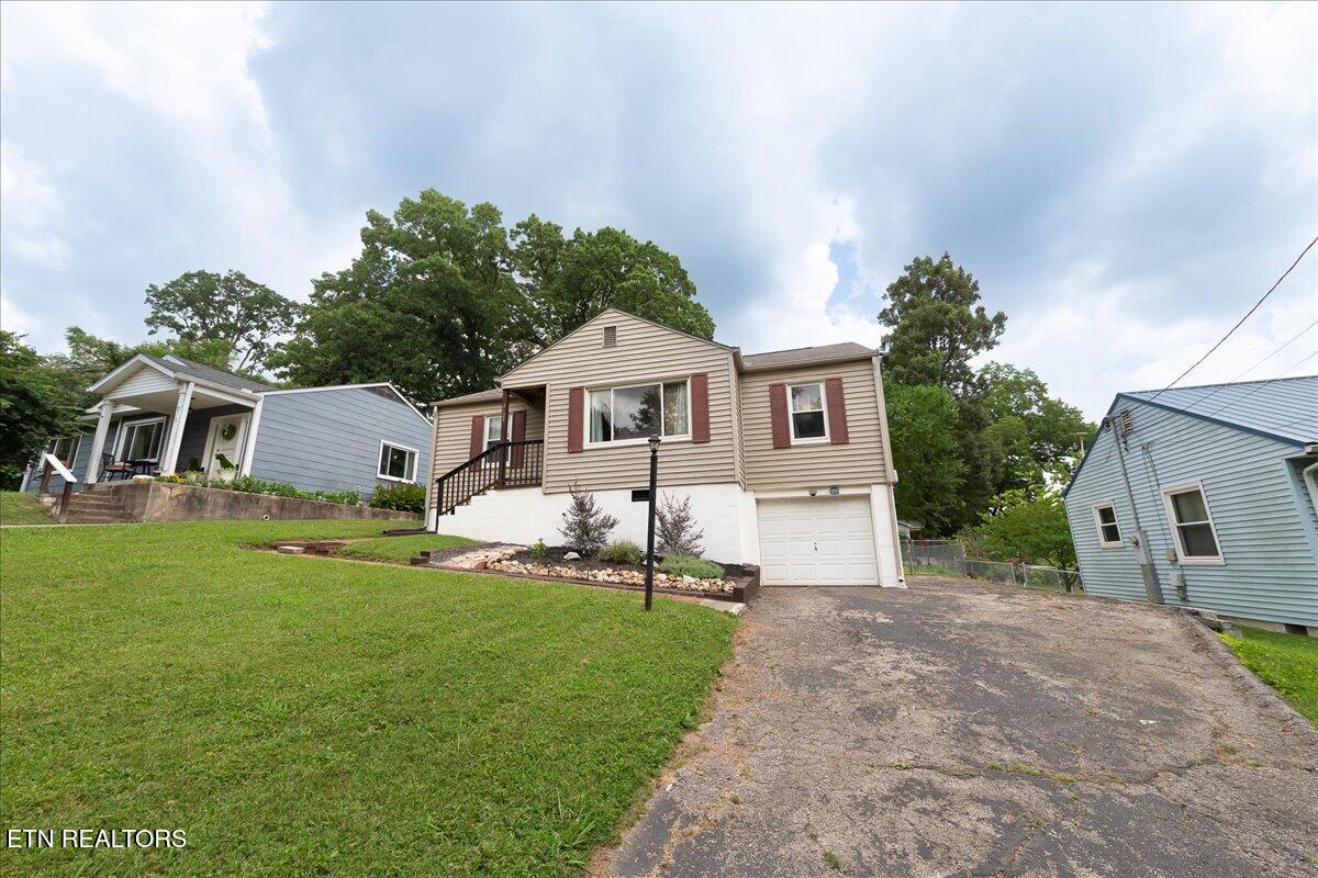 2104 N Park Boulevard Knoxville TN 37917