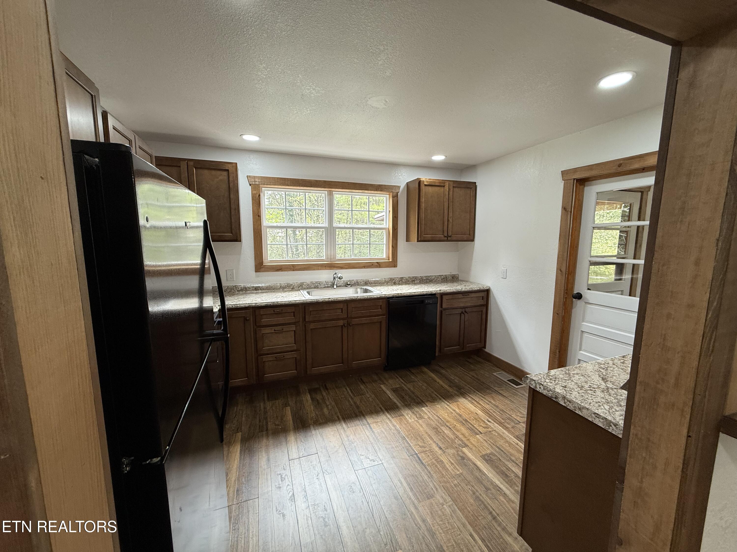822 Allardt Highway Jamestown TN 38556