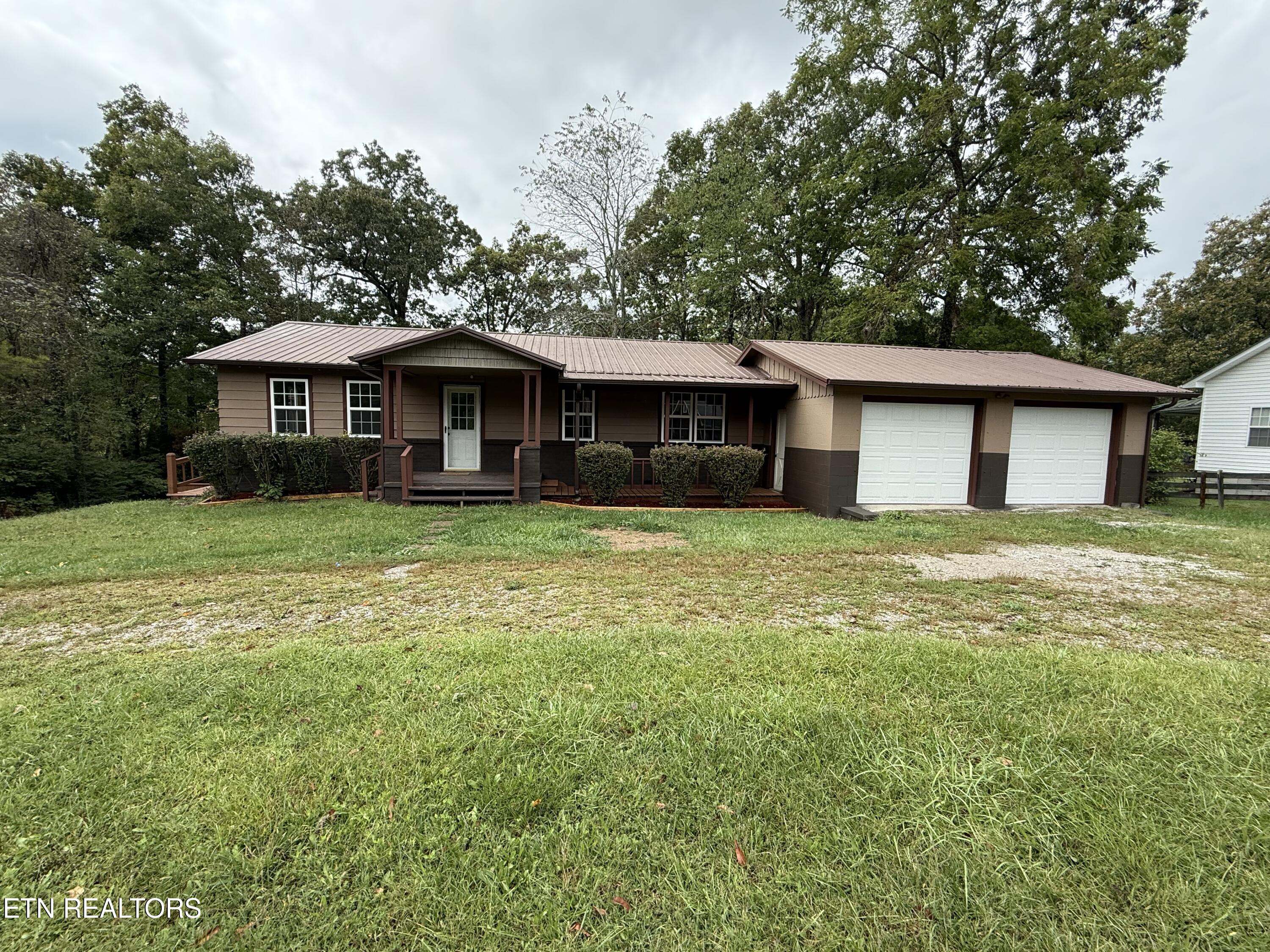 822 Allardt Highway Jamestown TN 38556