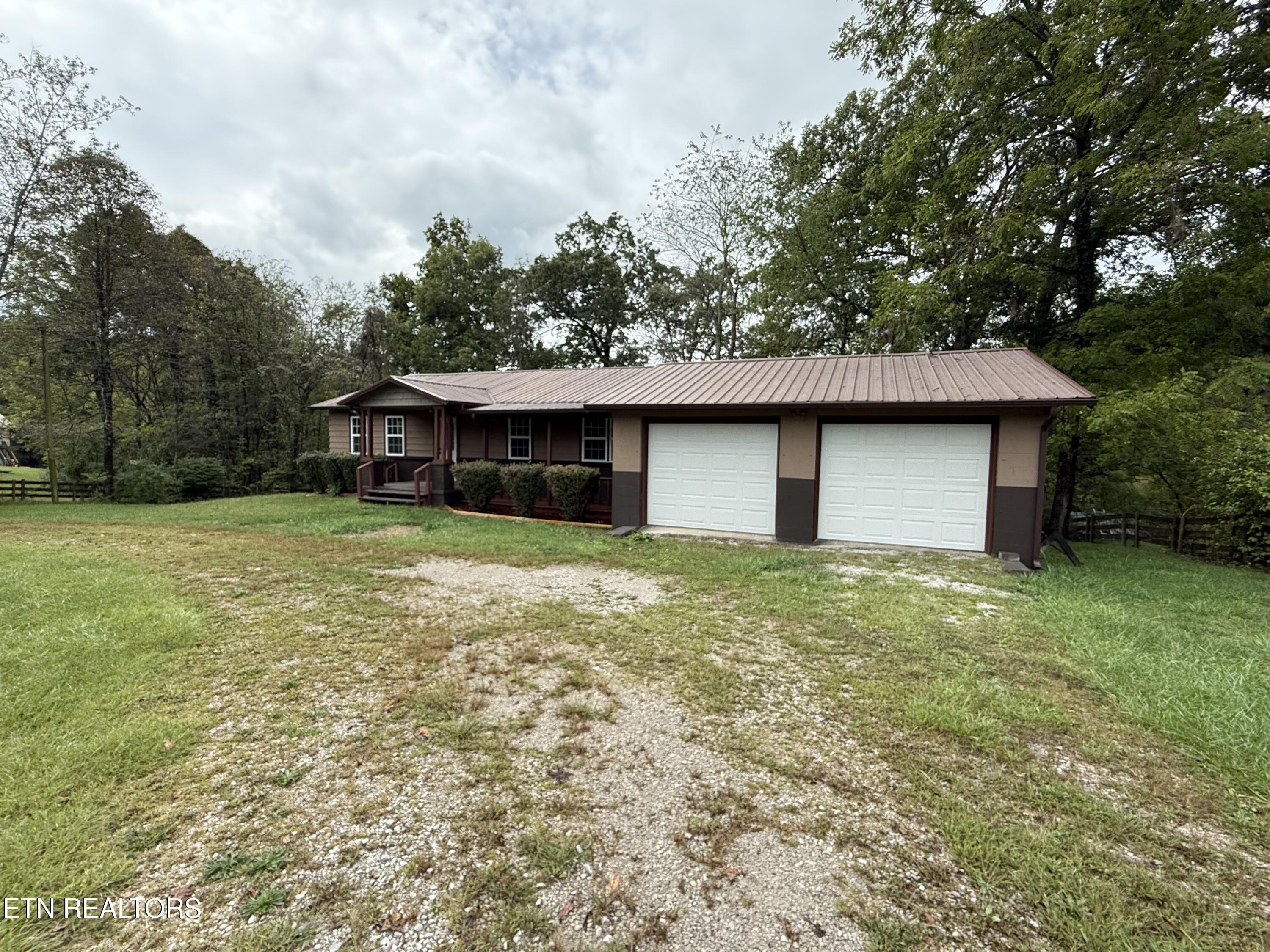 822 Allardt Highway Jamestown TN 38556