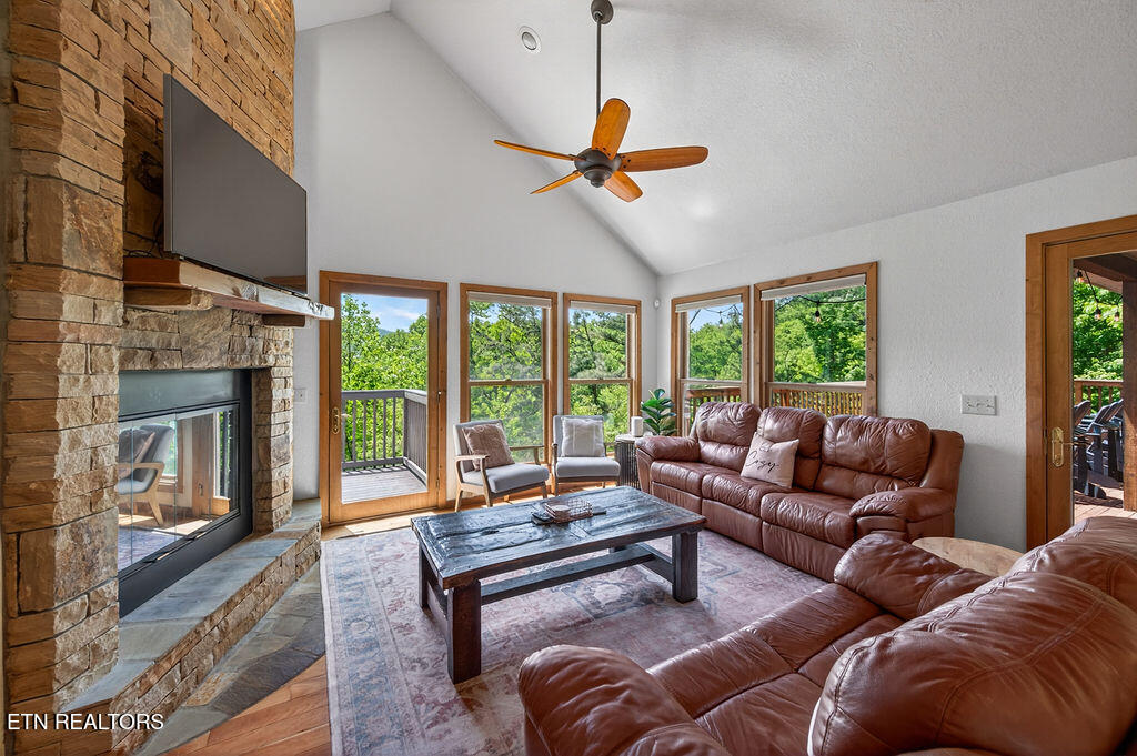 967 Scenic Trail Gatlinburg TN 37738