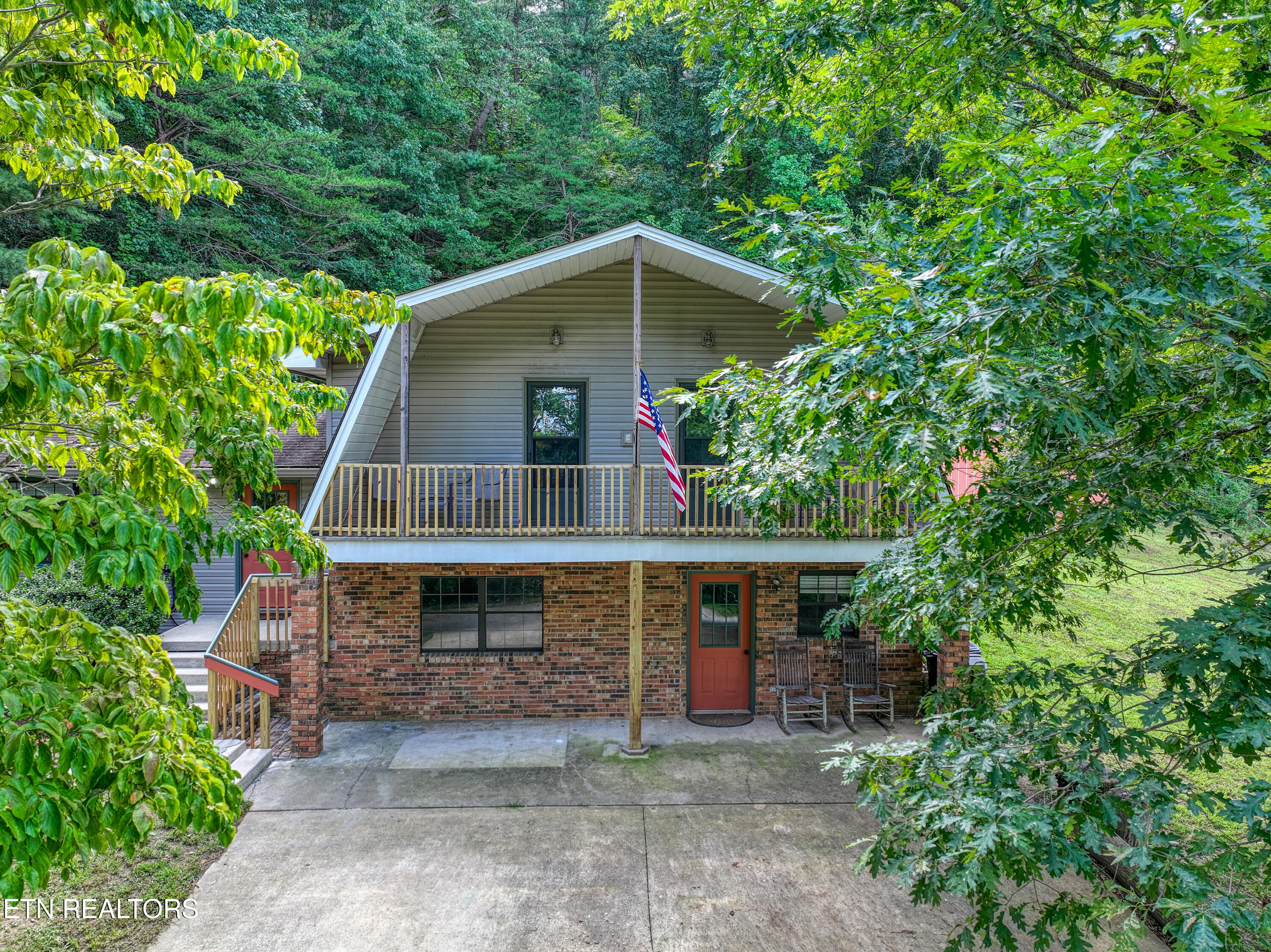 235 Hilltop Street Huntsville TN 37756