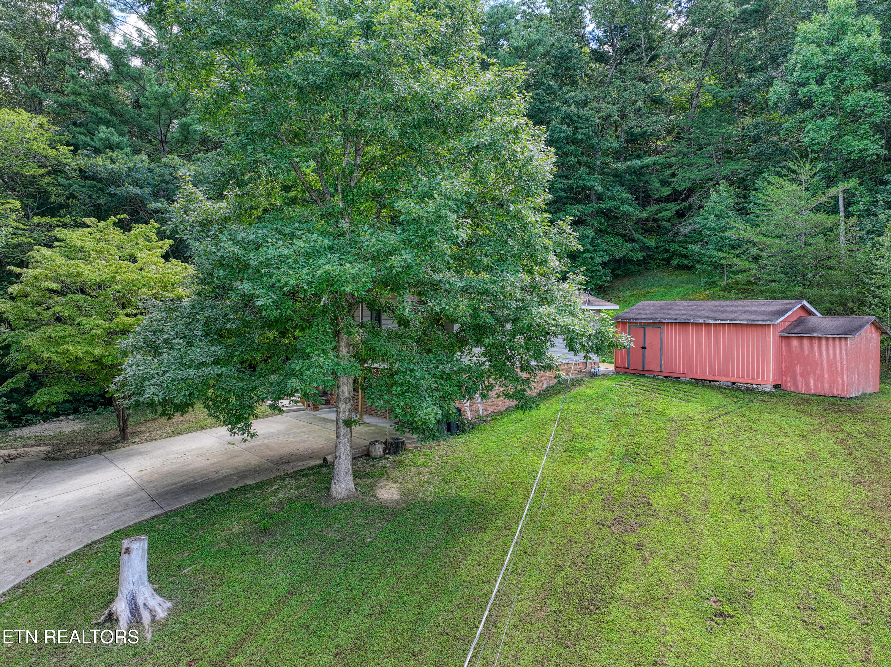 235 Hilltop Street Huntsville TN 37756