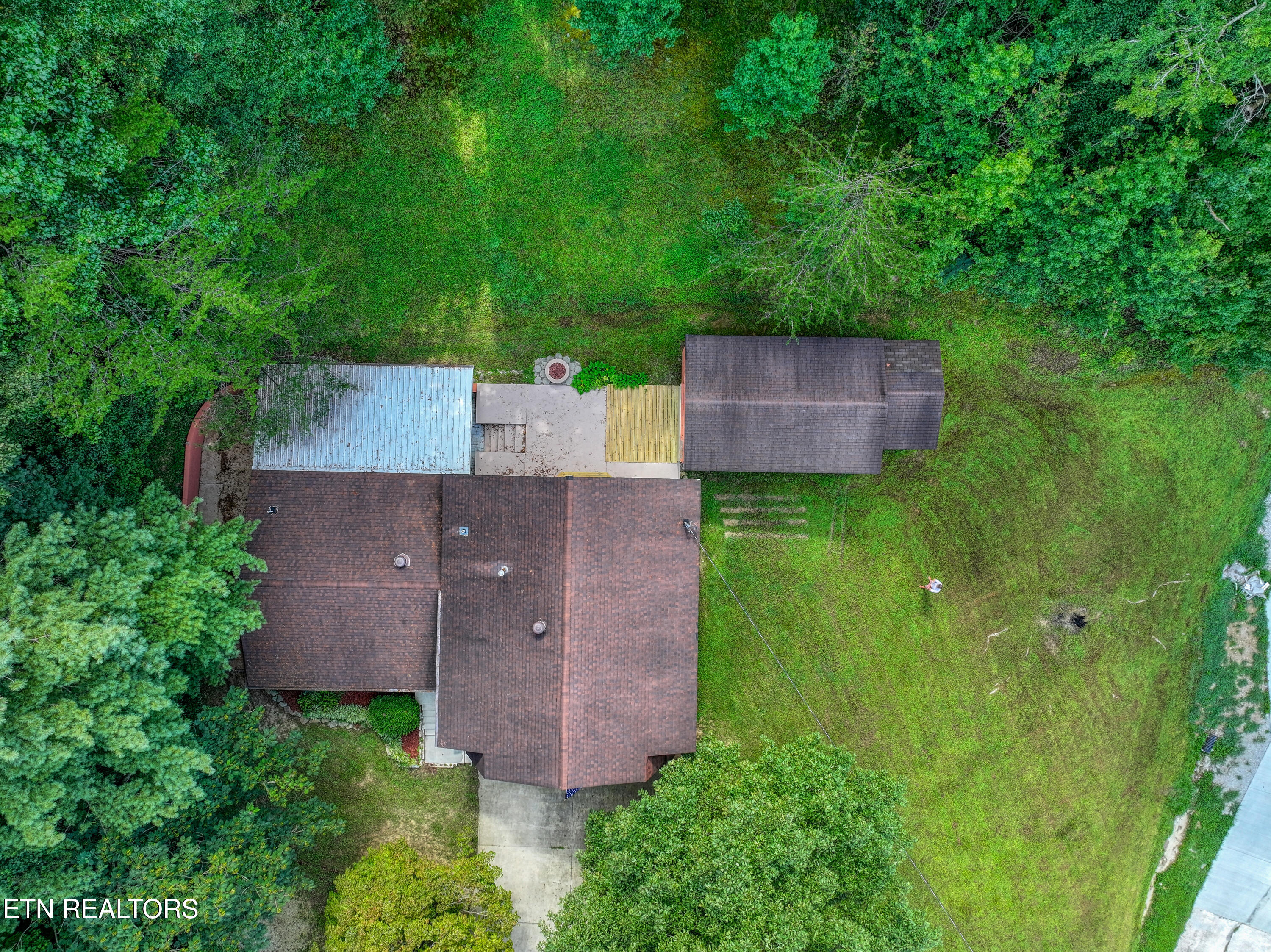 235 Hilltop Street Huntsville TN 37756