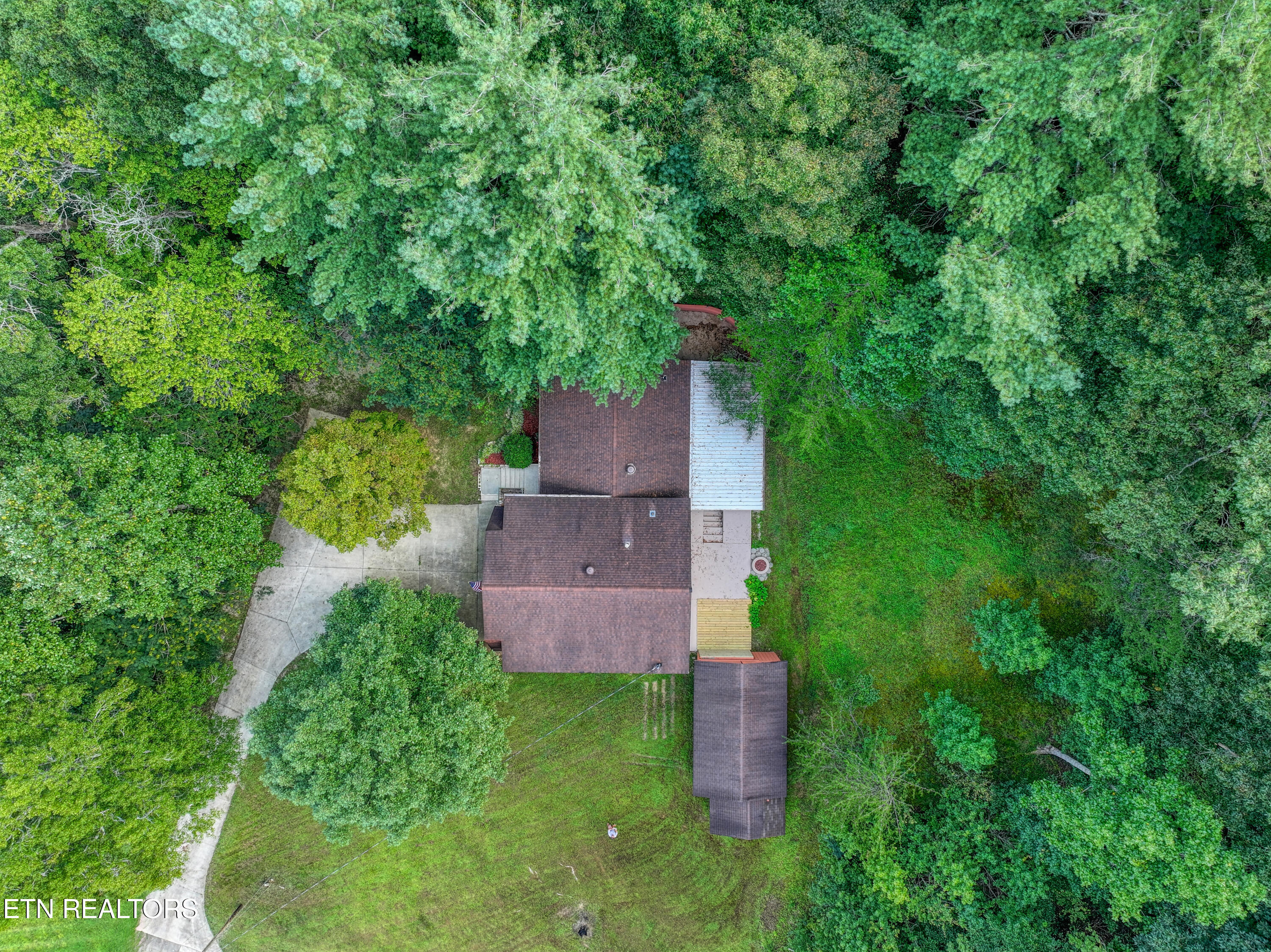 235 Hilltop Street Huntsville TN 37756