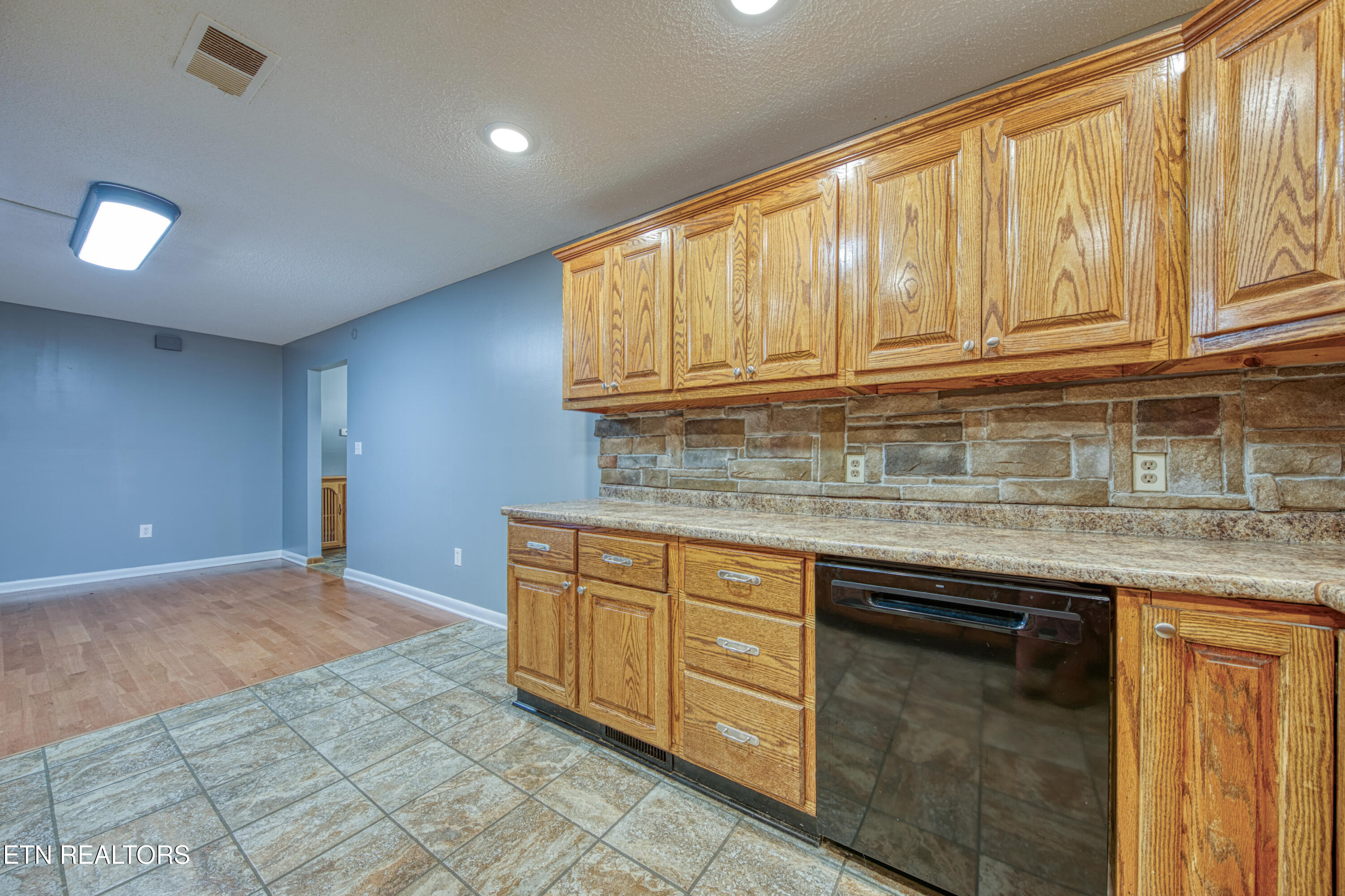 235 Hilltop Street Huntsville TN 37756