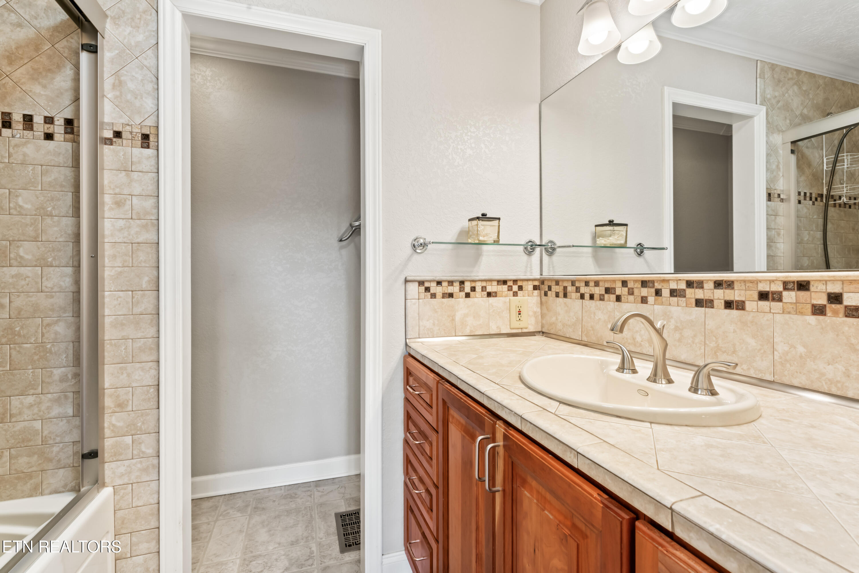 481 Wilaway Road Maryville TN 37801