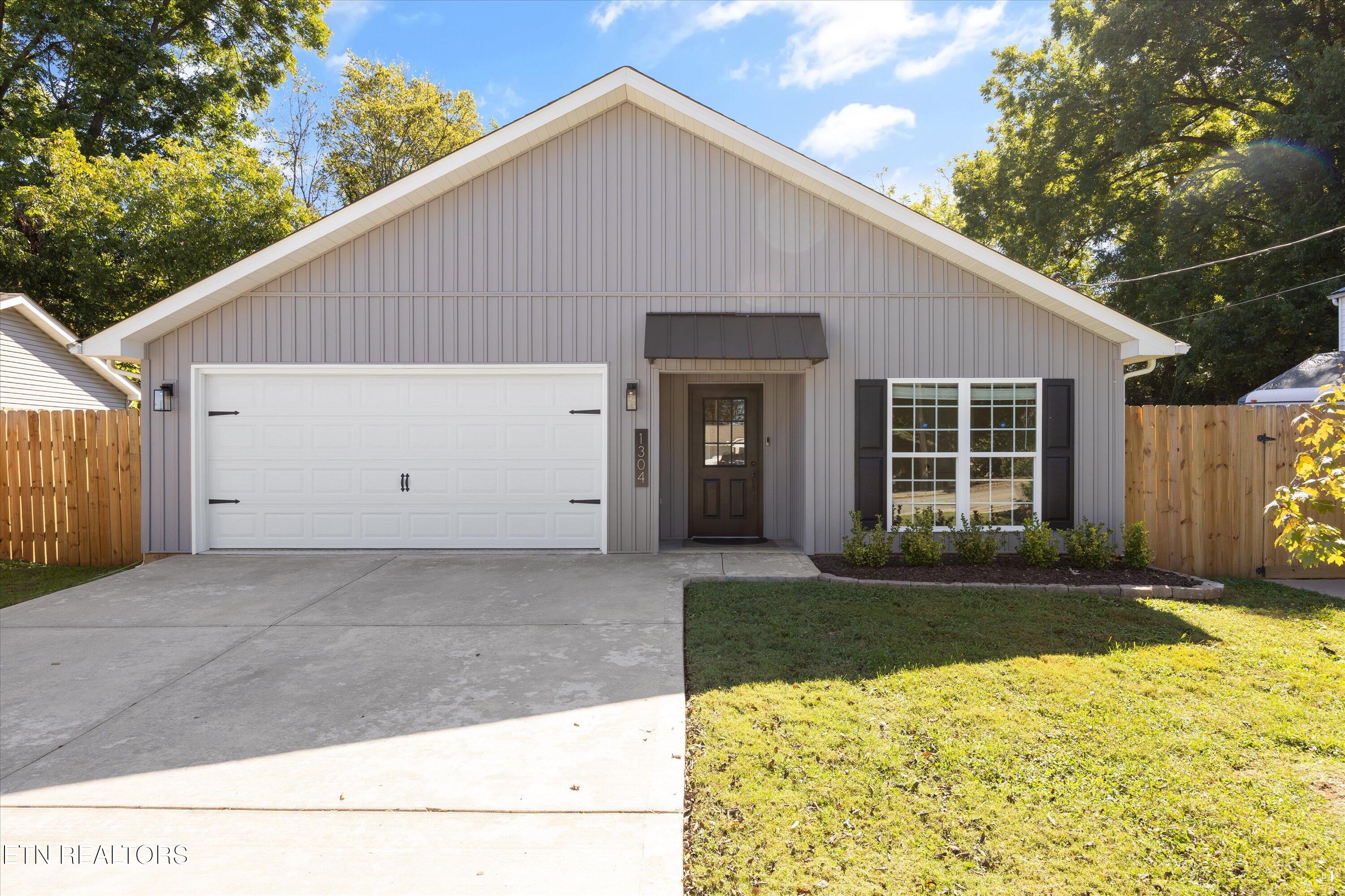 1304 Jefferson Avenue Maryville TN 37804