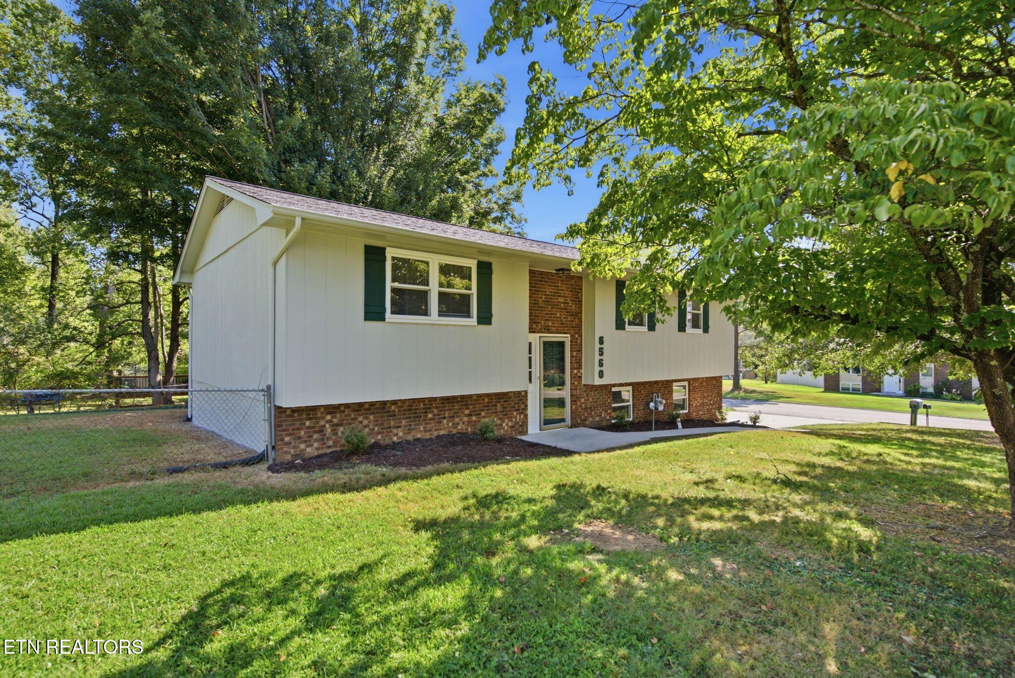 6560 W Garwood Circle Knoxville TN 37918