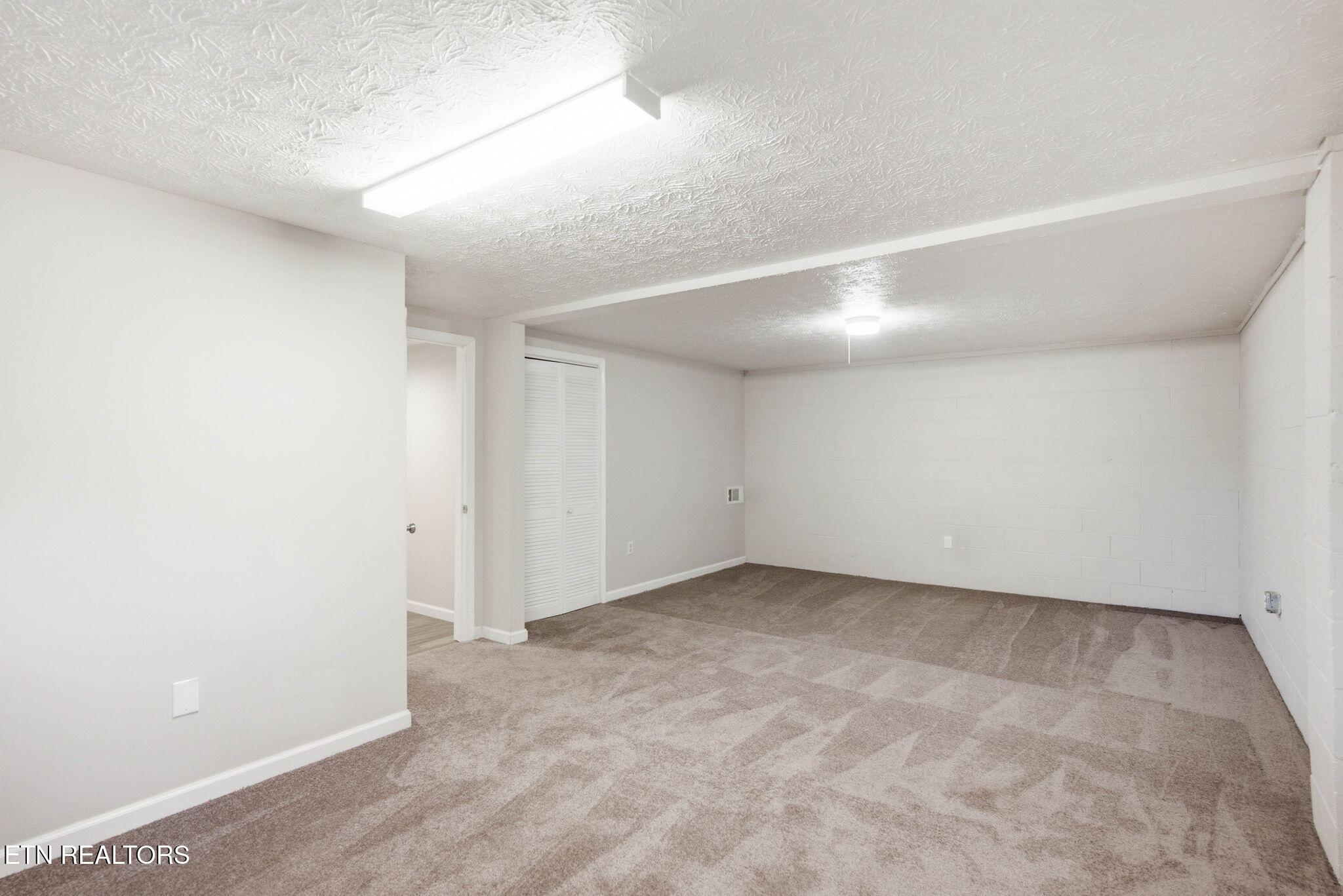 6560 W Garwood Circle Knoxville TN 37918