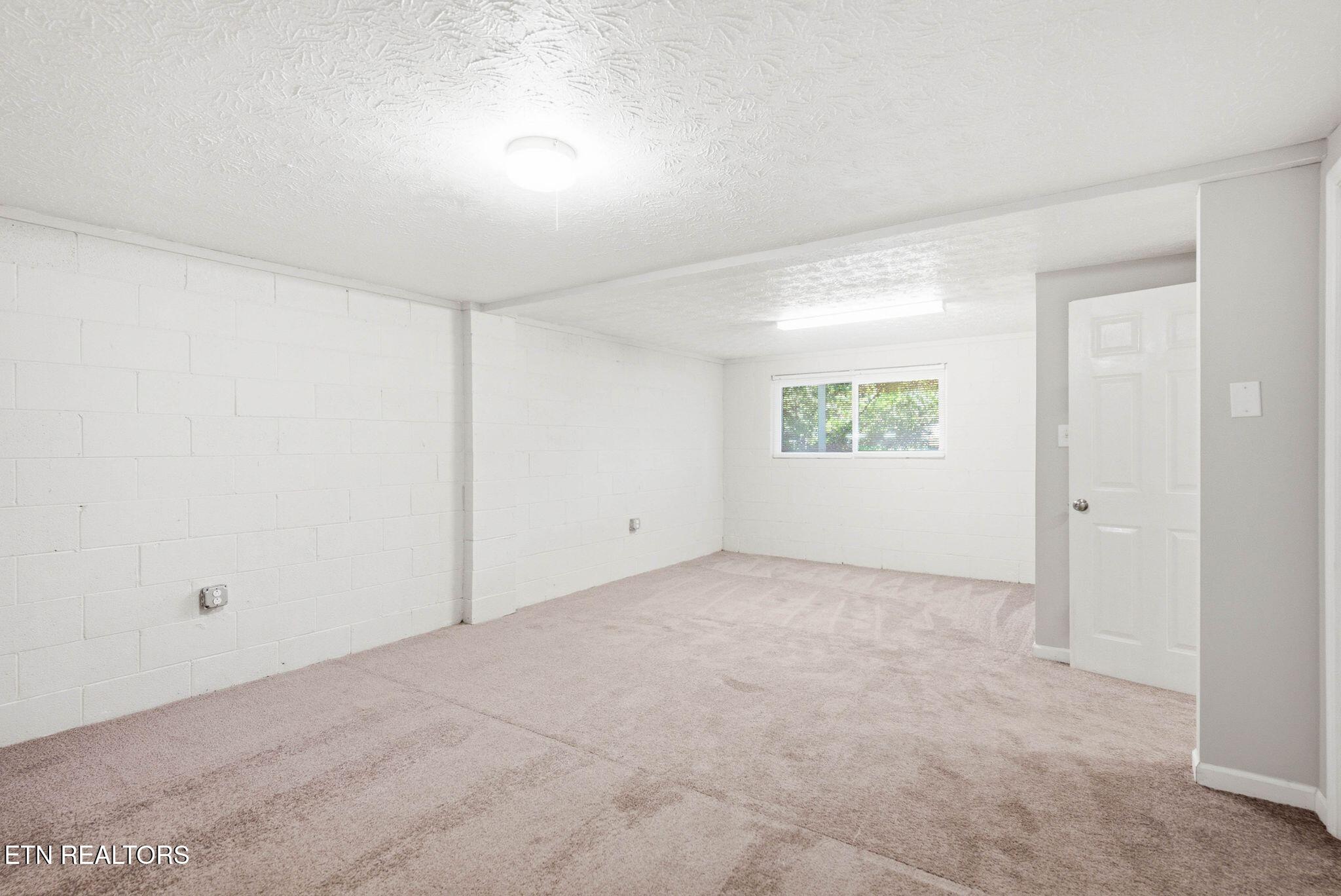 6560 W Garwood Circle Knoxville TN 37918