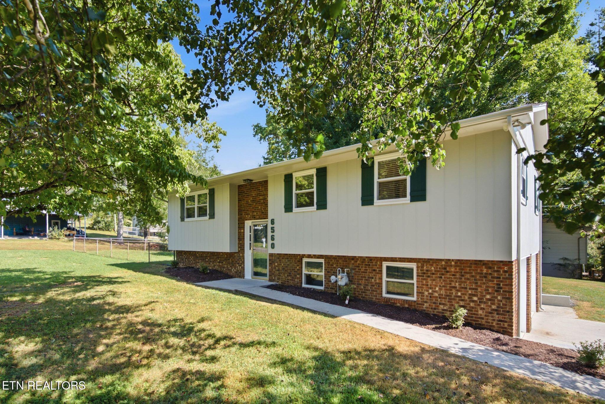6560 W Garwood Circle Knoxville TN 37918
