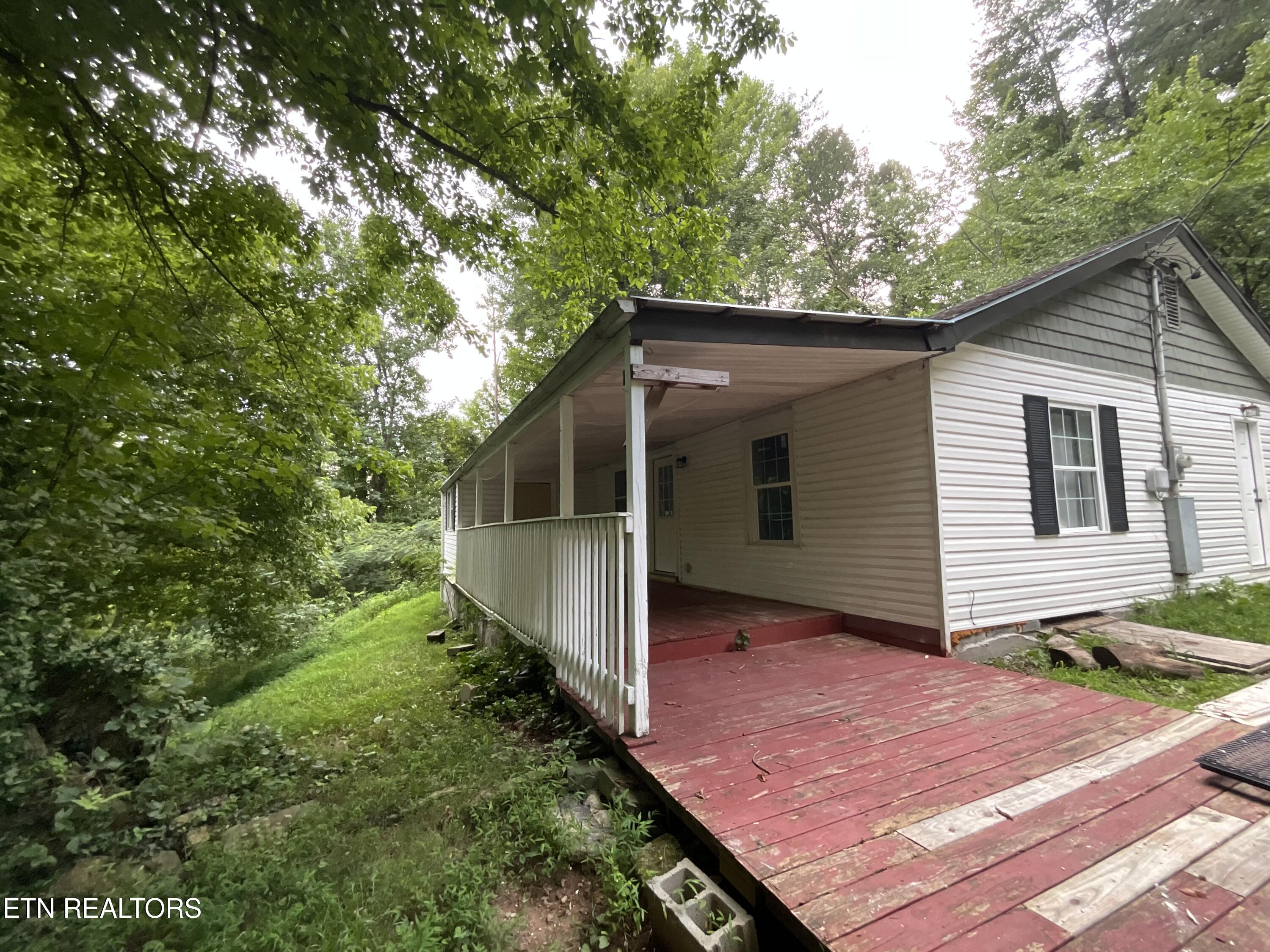 3900 Roberts Road Corryton TN 37721