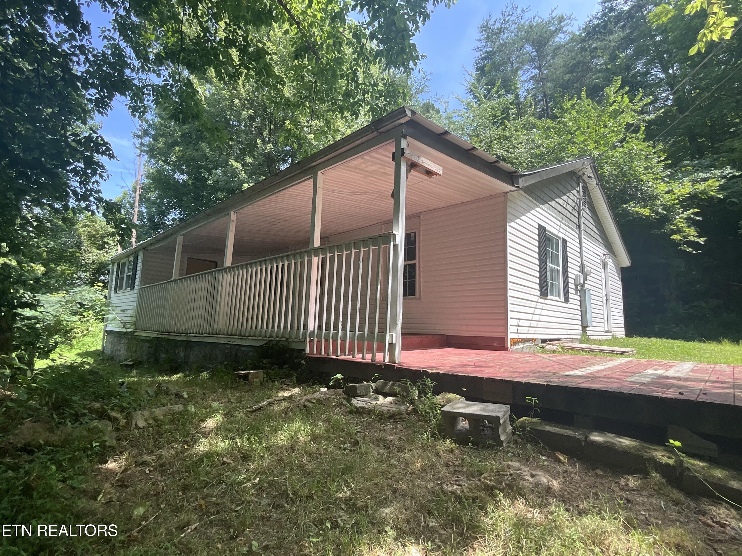 3900 Roberts Road Corryton TN 37721