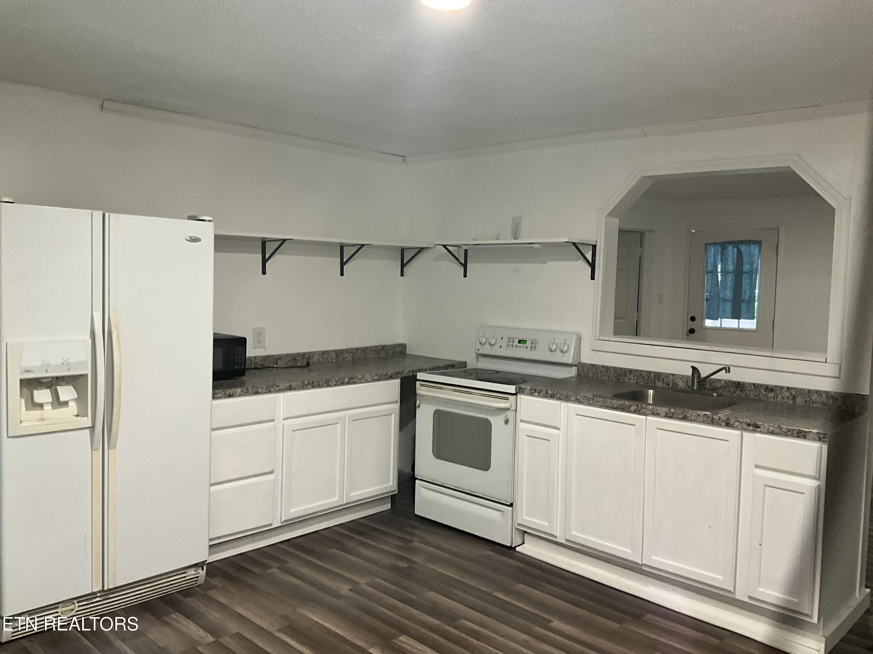 3900 Roberts Road Corryton TN 37721