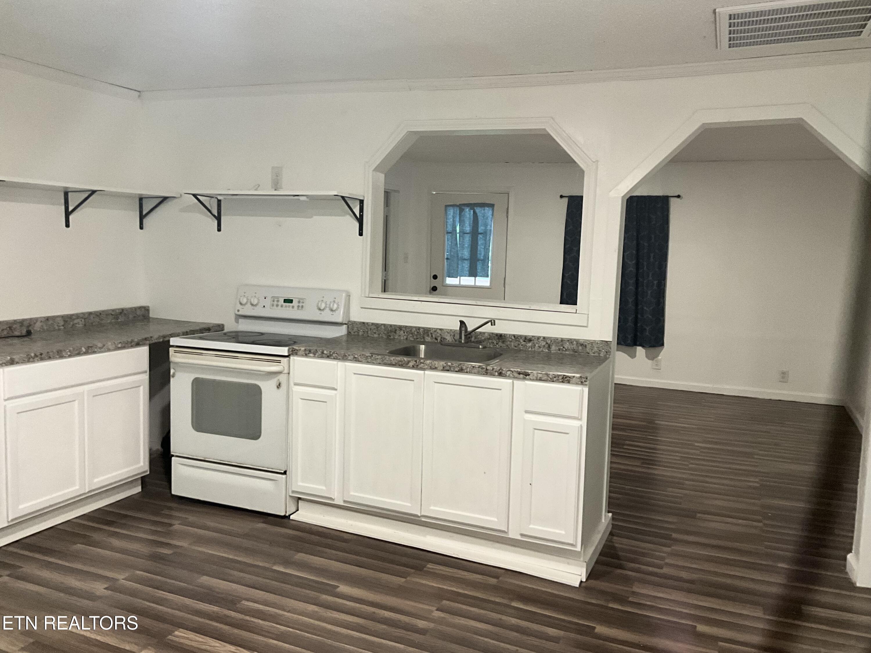 3900 Roberts Road Corryton TN 37721
