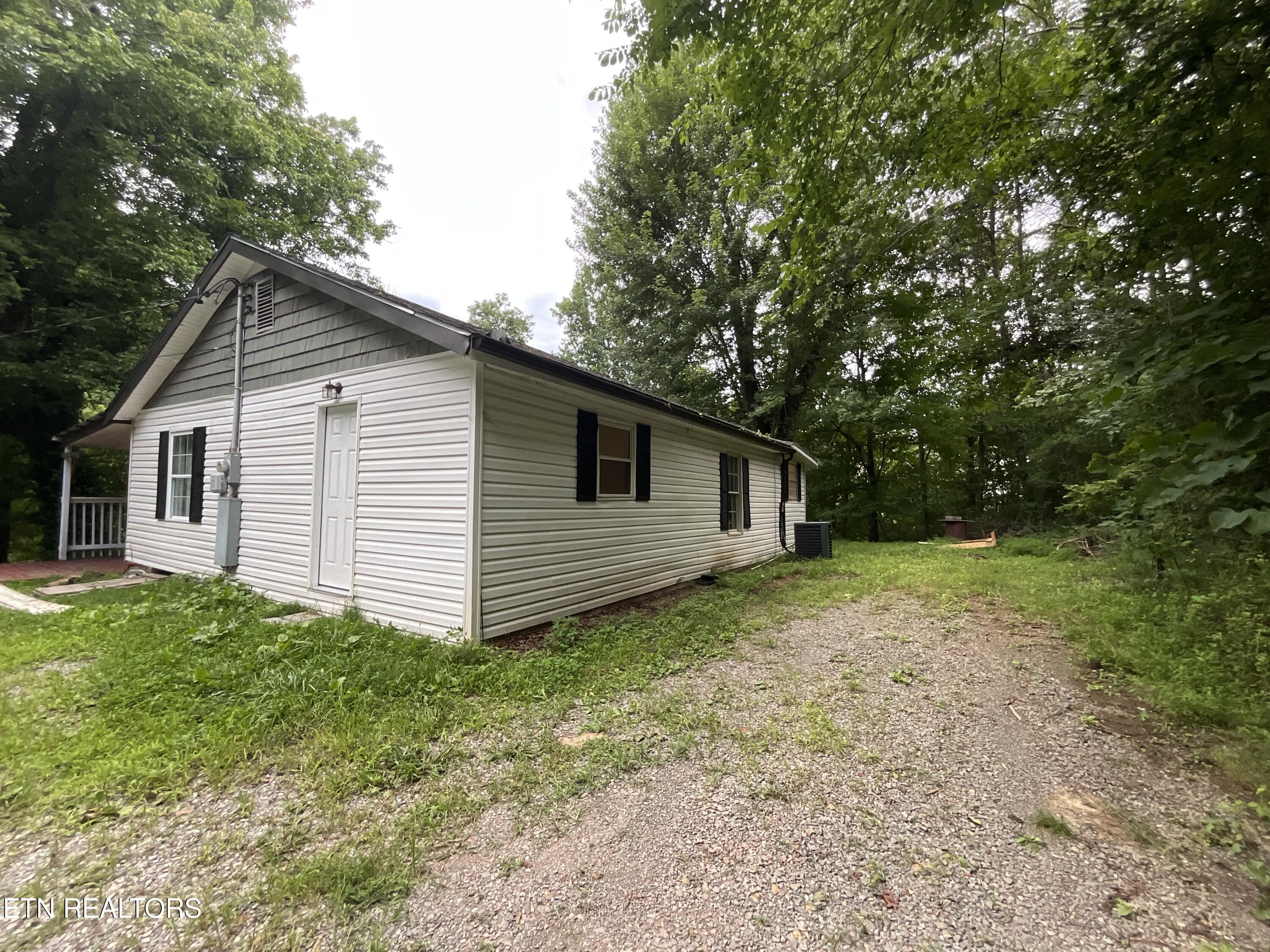 3900 Roberts Road Corryton TN 37721