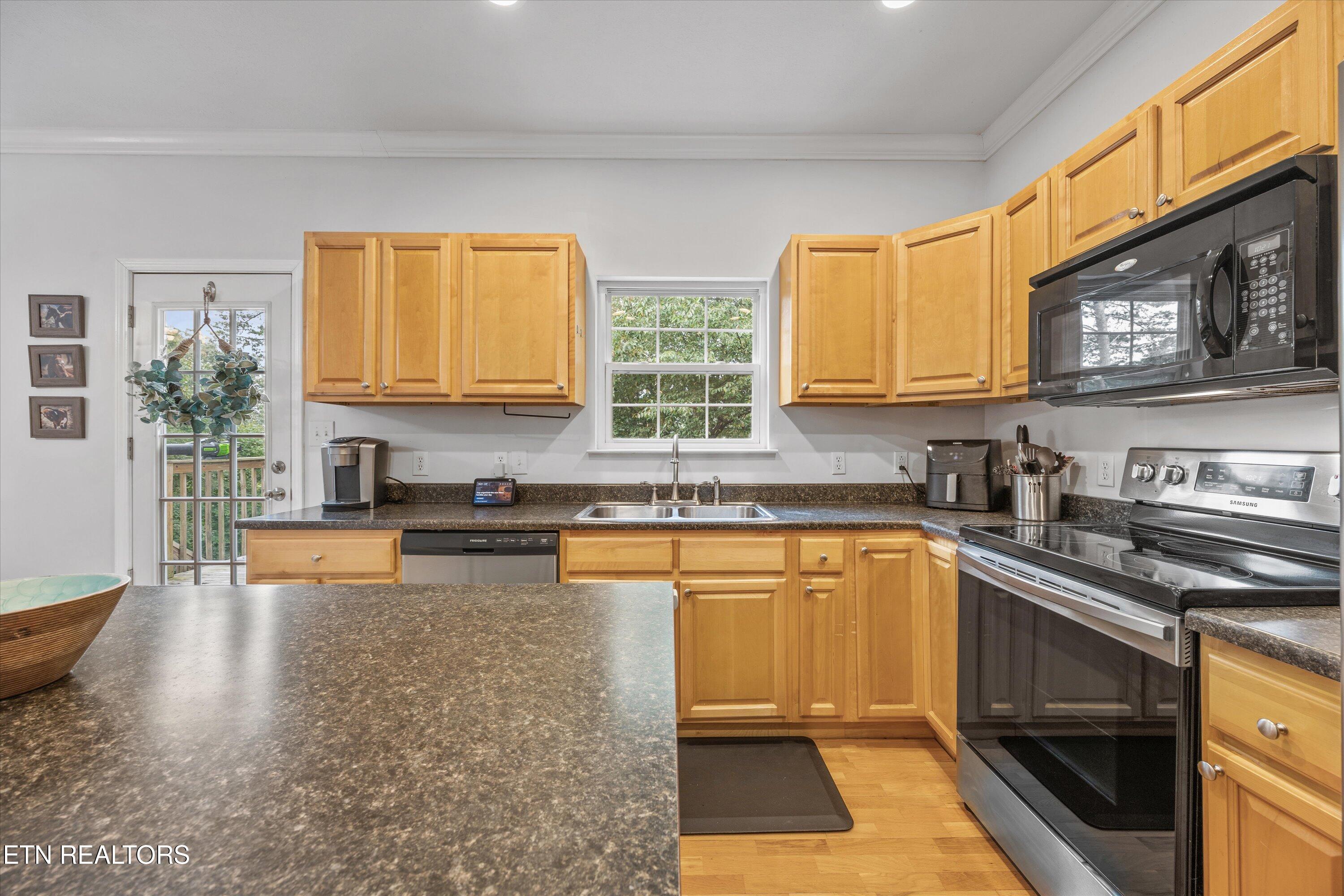 113 Settlers Drive Clinton TN 37716