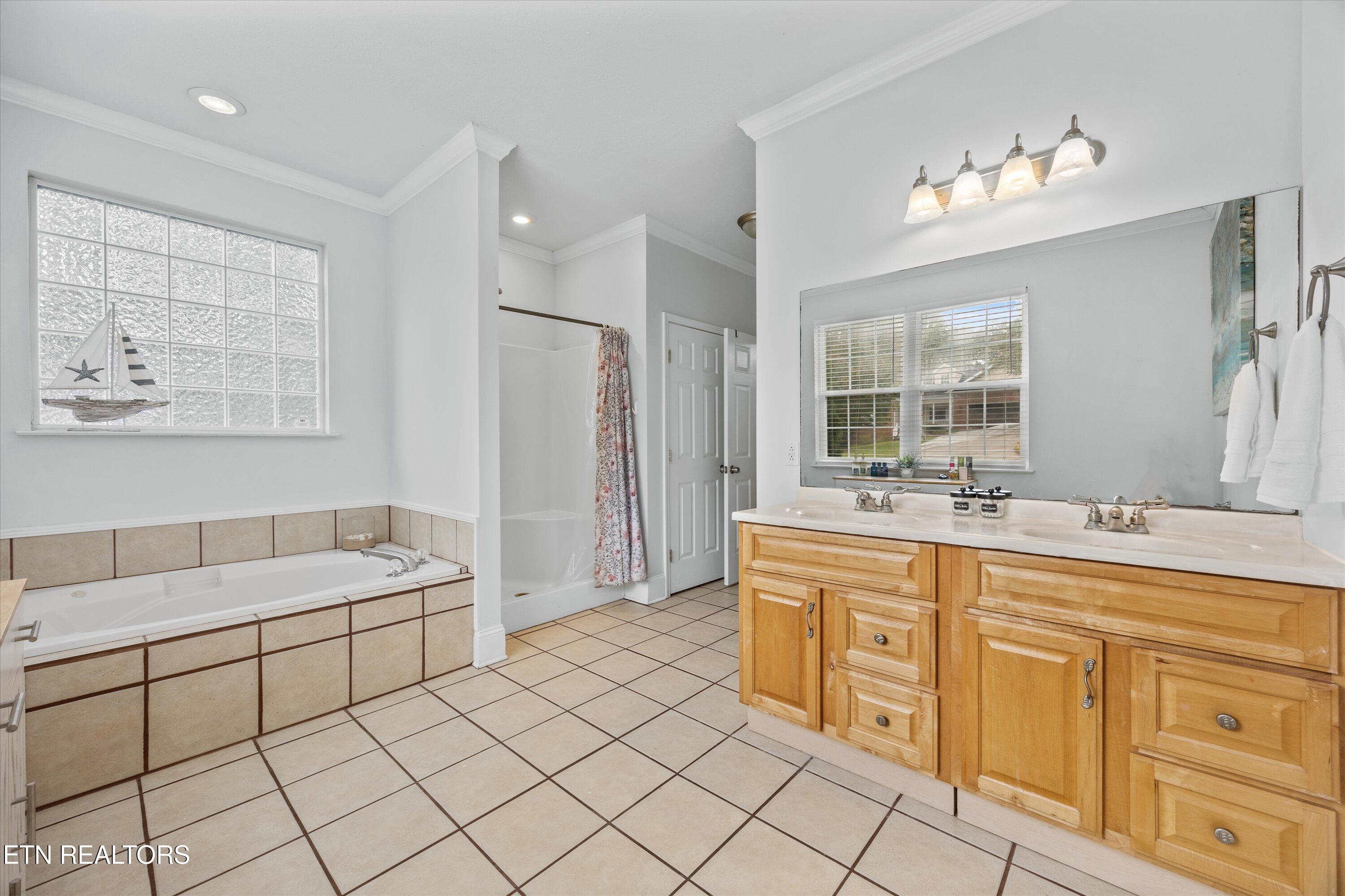 113 Settlers Drive Clinton TN 37716