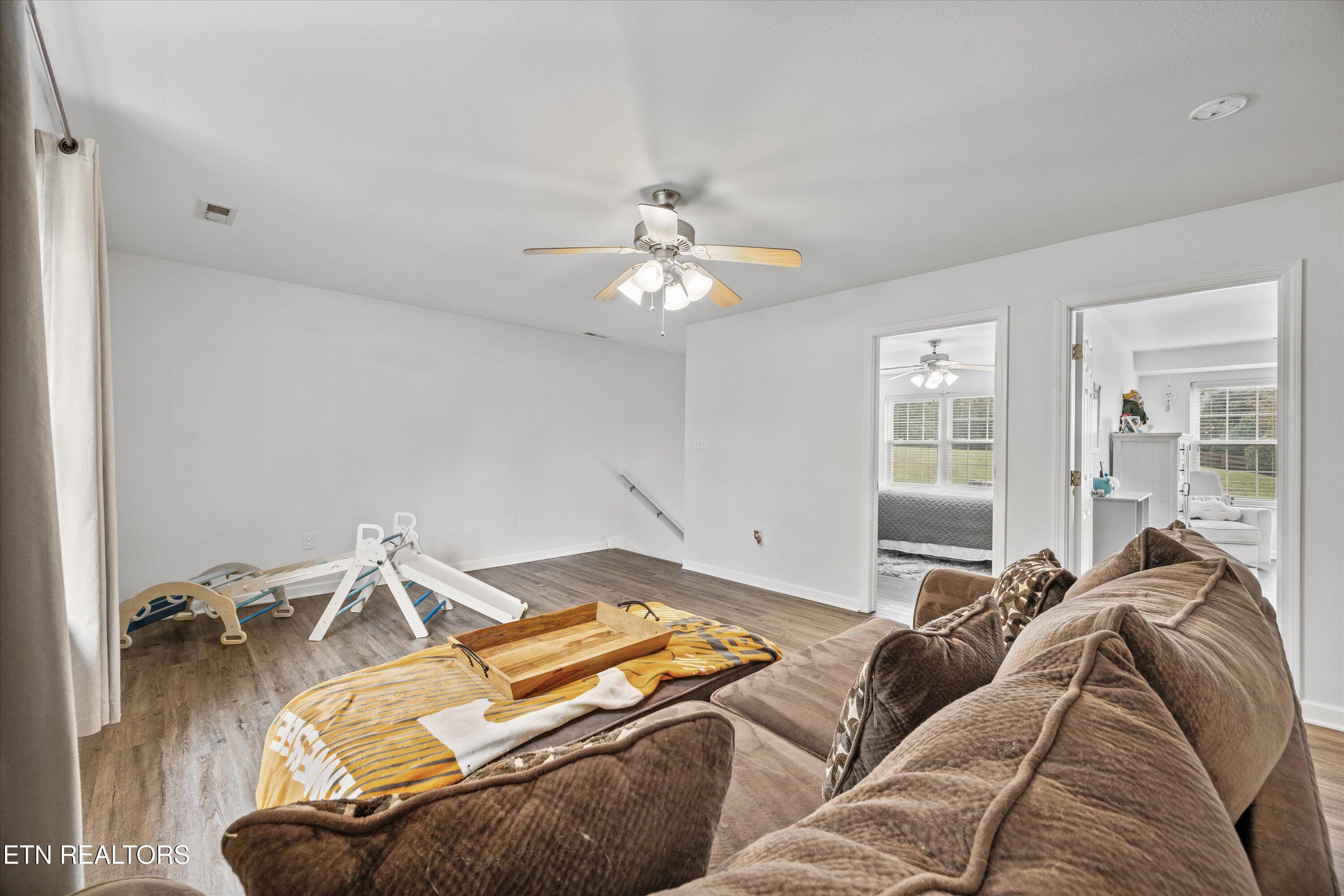 113 Settlers Drive Clinton TN 37716