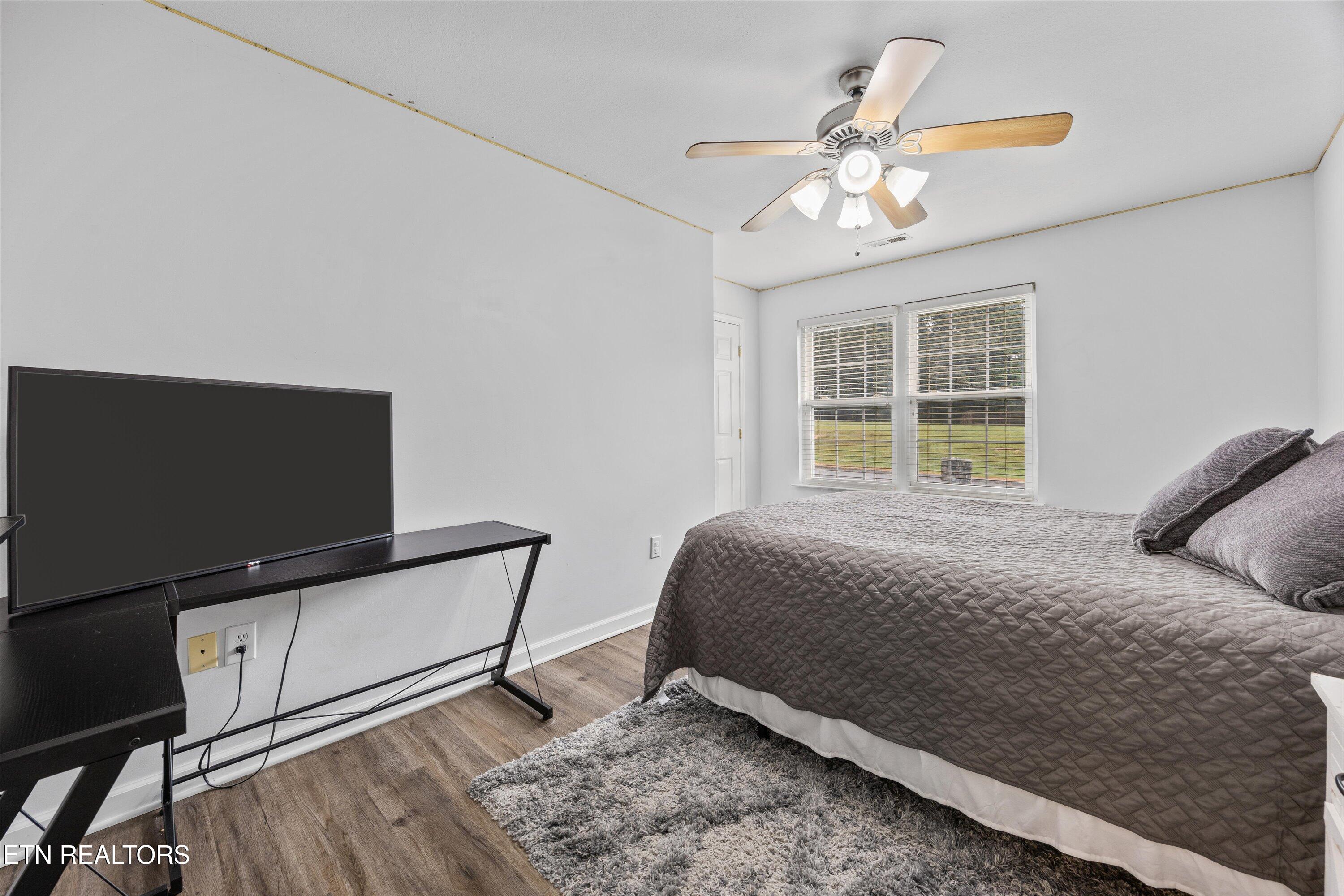 113 Settlers Drive Clinton TN 37716