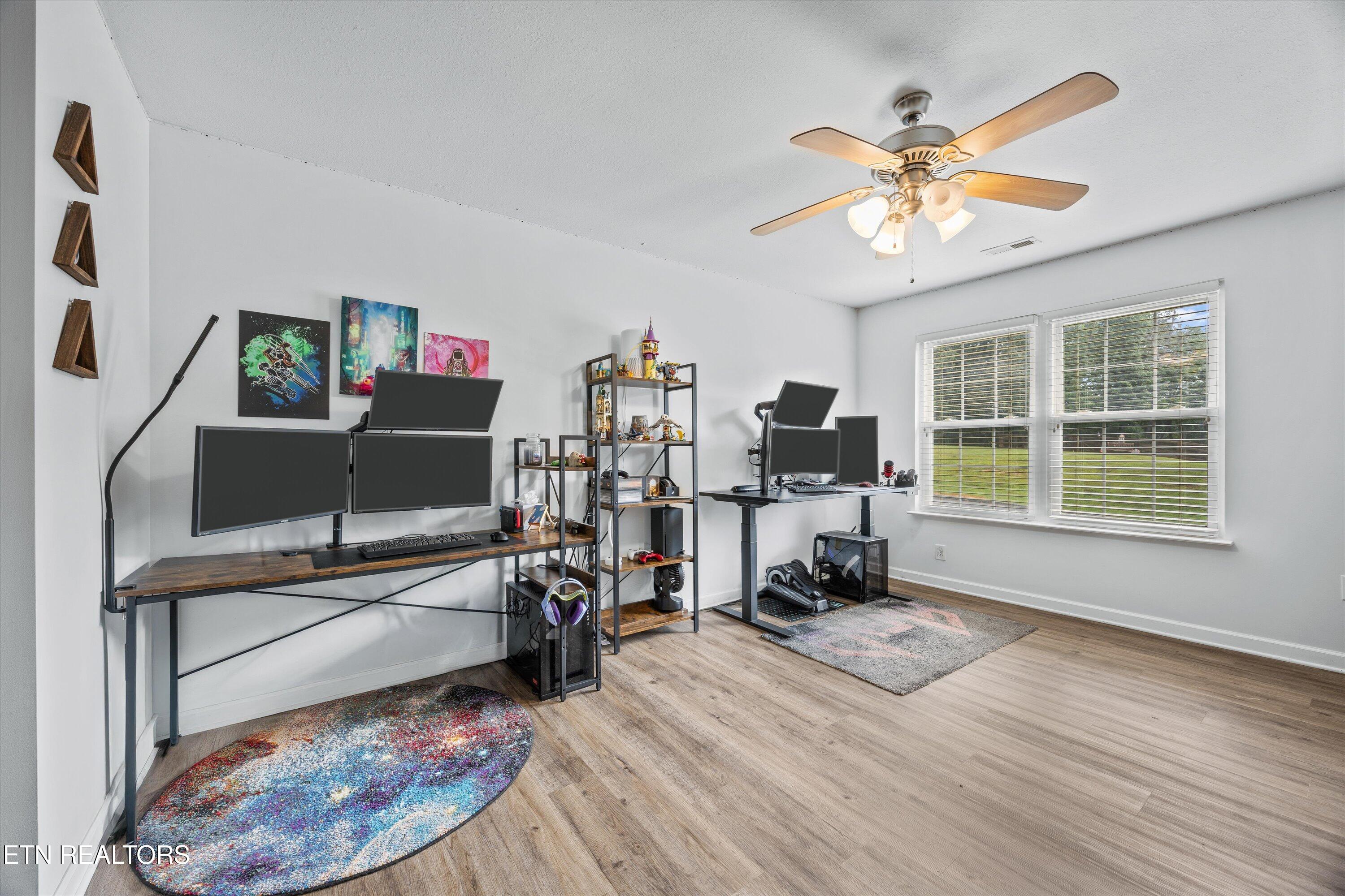 113 Settlers Drive Clinton TN 37716