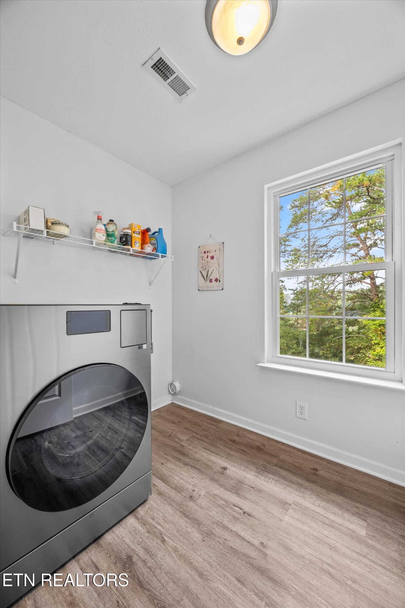 113 Settlers Drive Clinton TN 37716