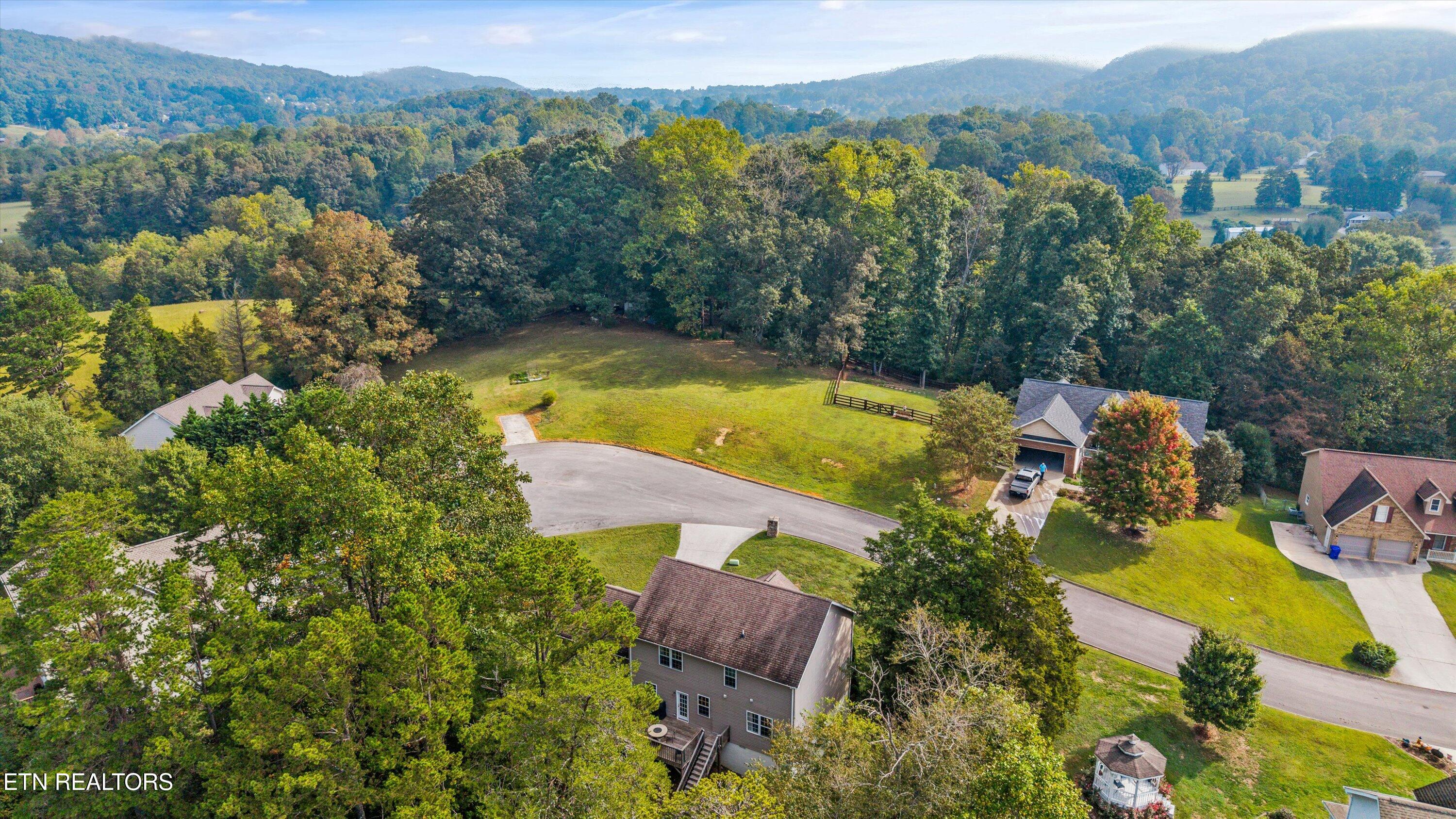 113 Settlers Drive Clinton TN 37716