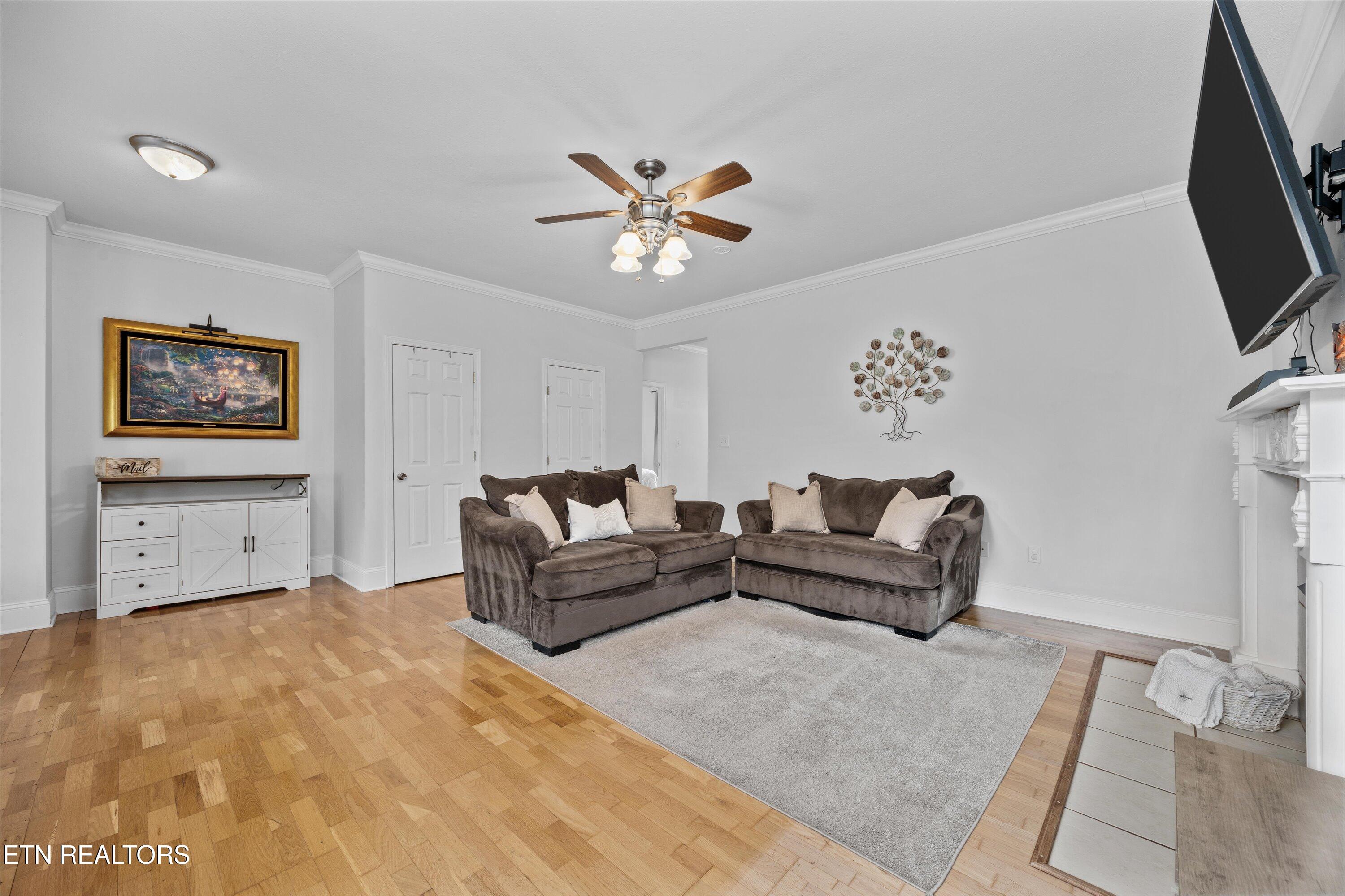 113 Settlers Drive Clinton TN 37716