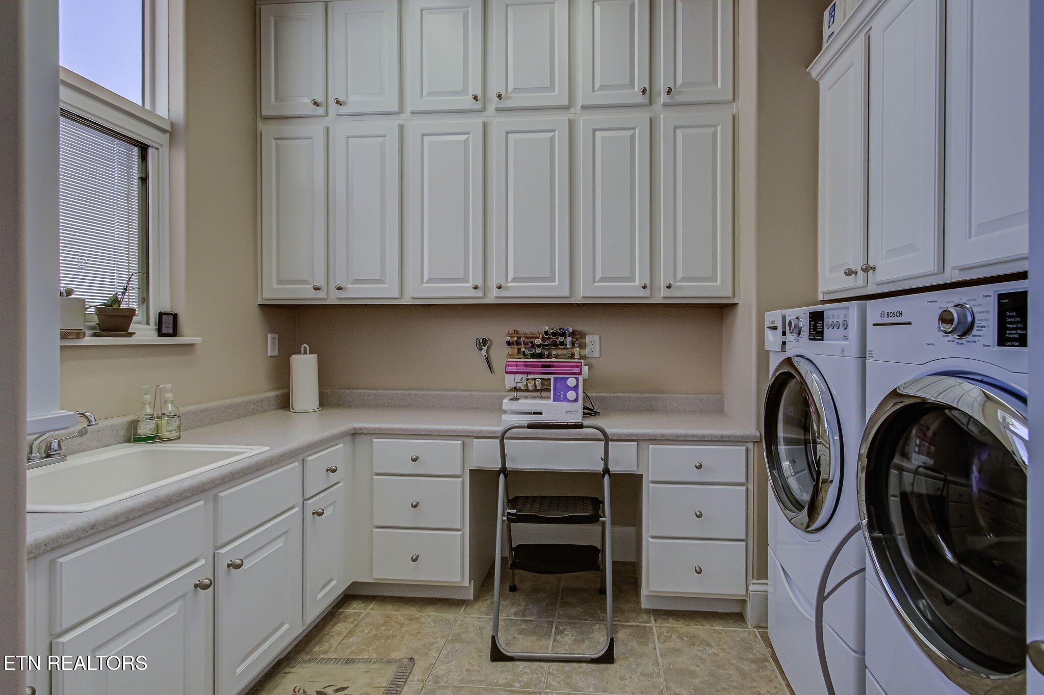 340 W Mountain Drive Rockwood TN 37854