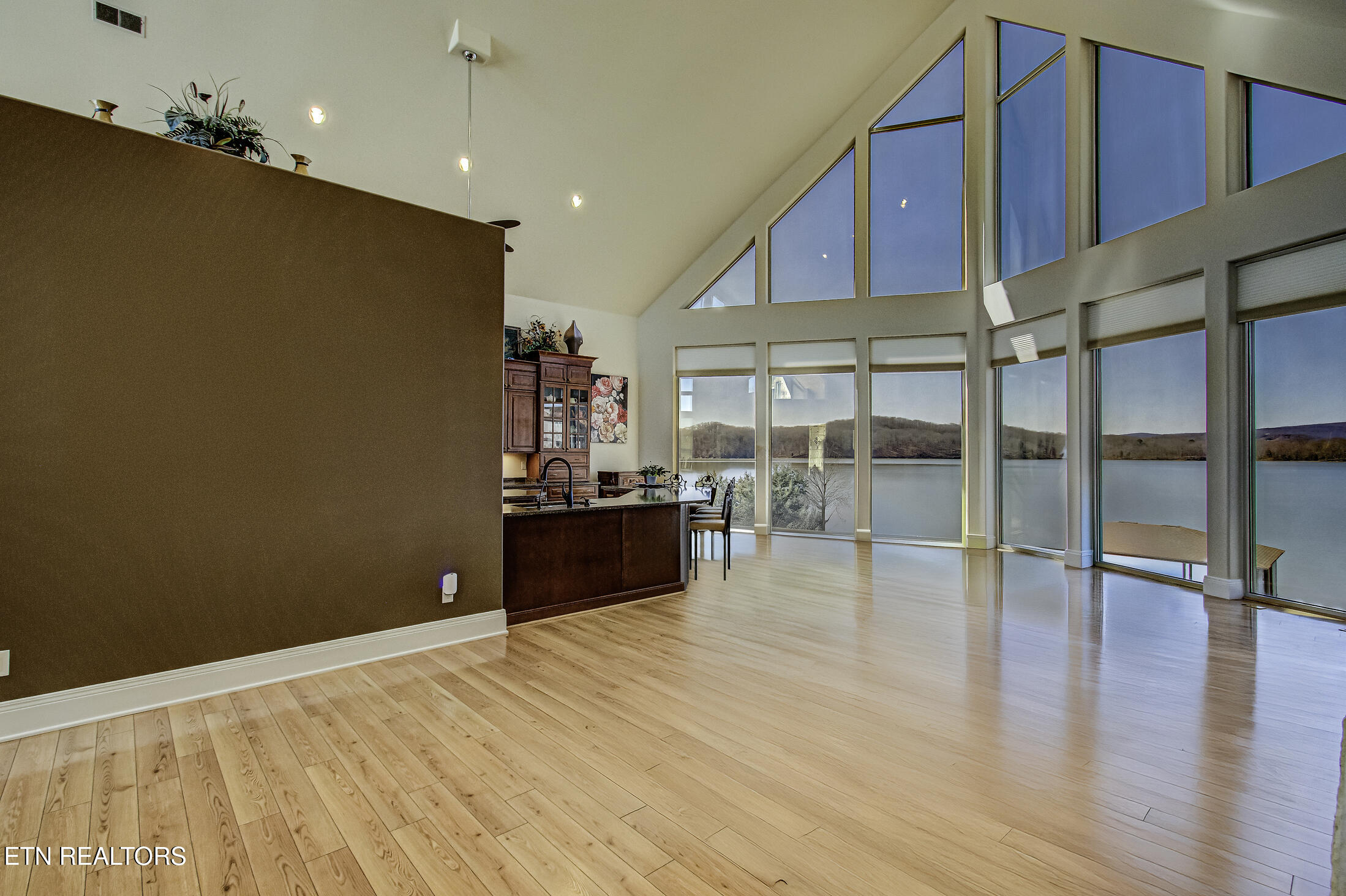 340 W Mountain Drive Rockwood TN 37854