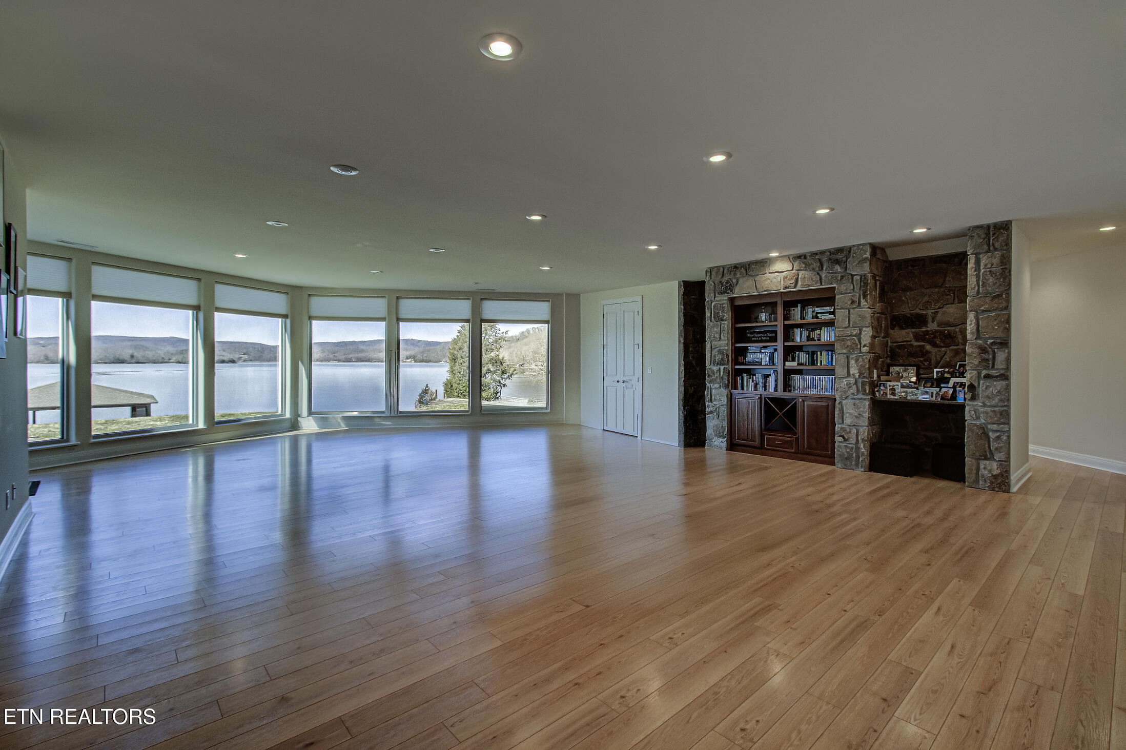 340 W Mountain Drive Rockwood TN 37854