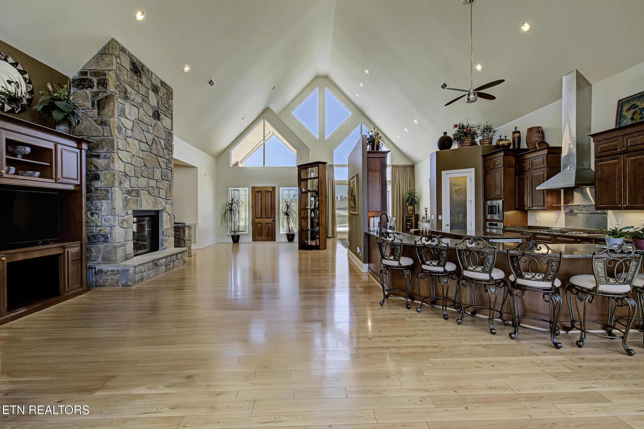 340 W Mountain Drive Rockwood TN 37854