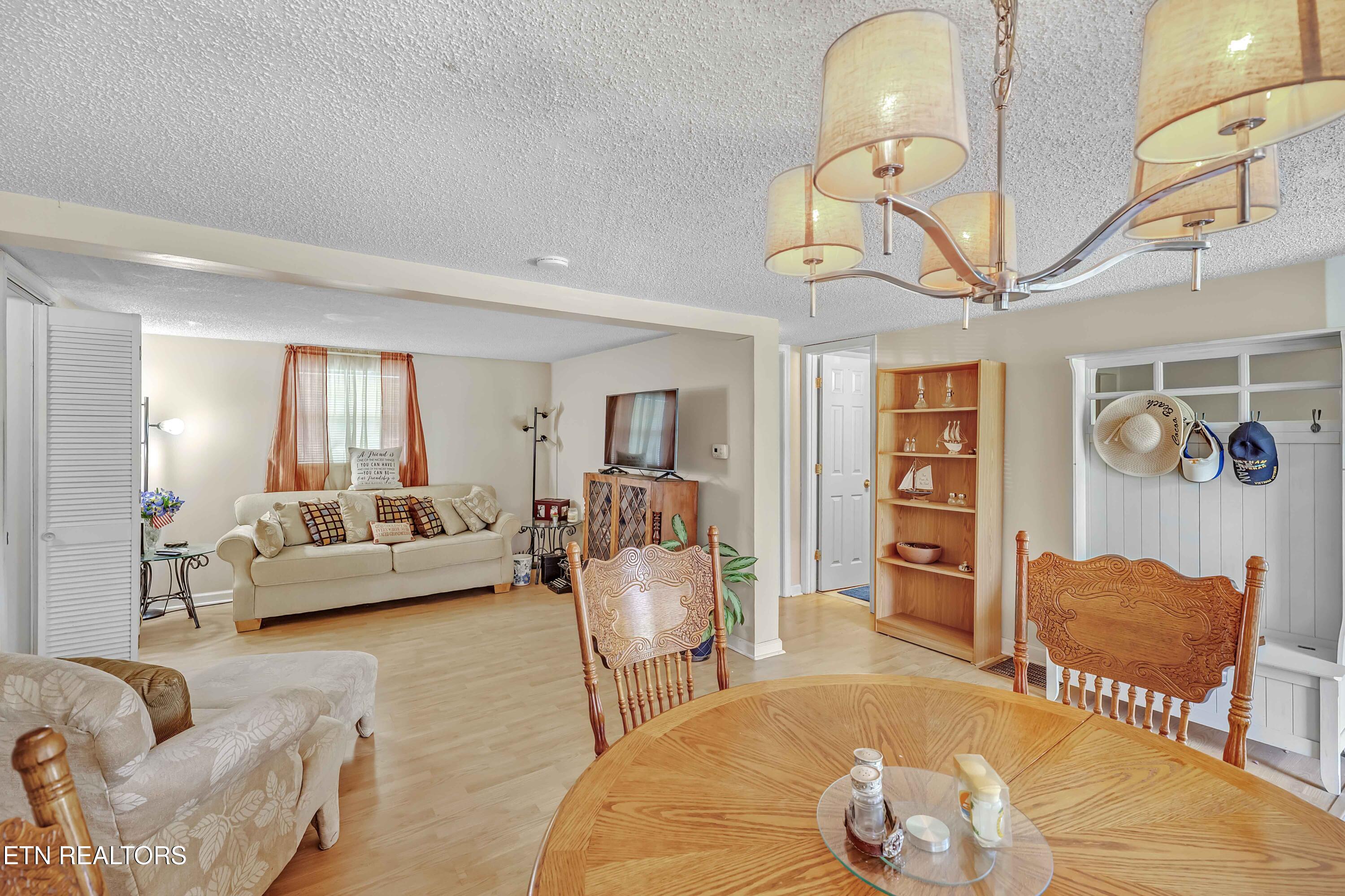 958 W Hunt Road Alcoa TN 37701