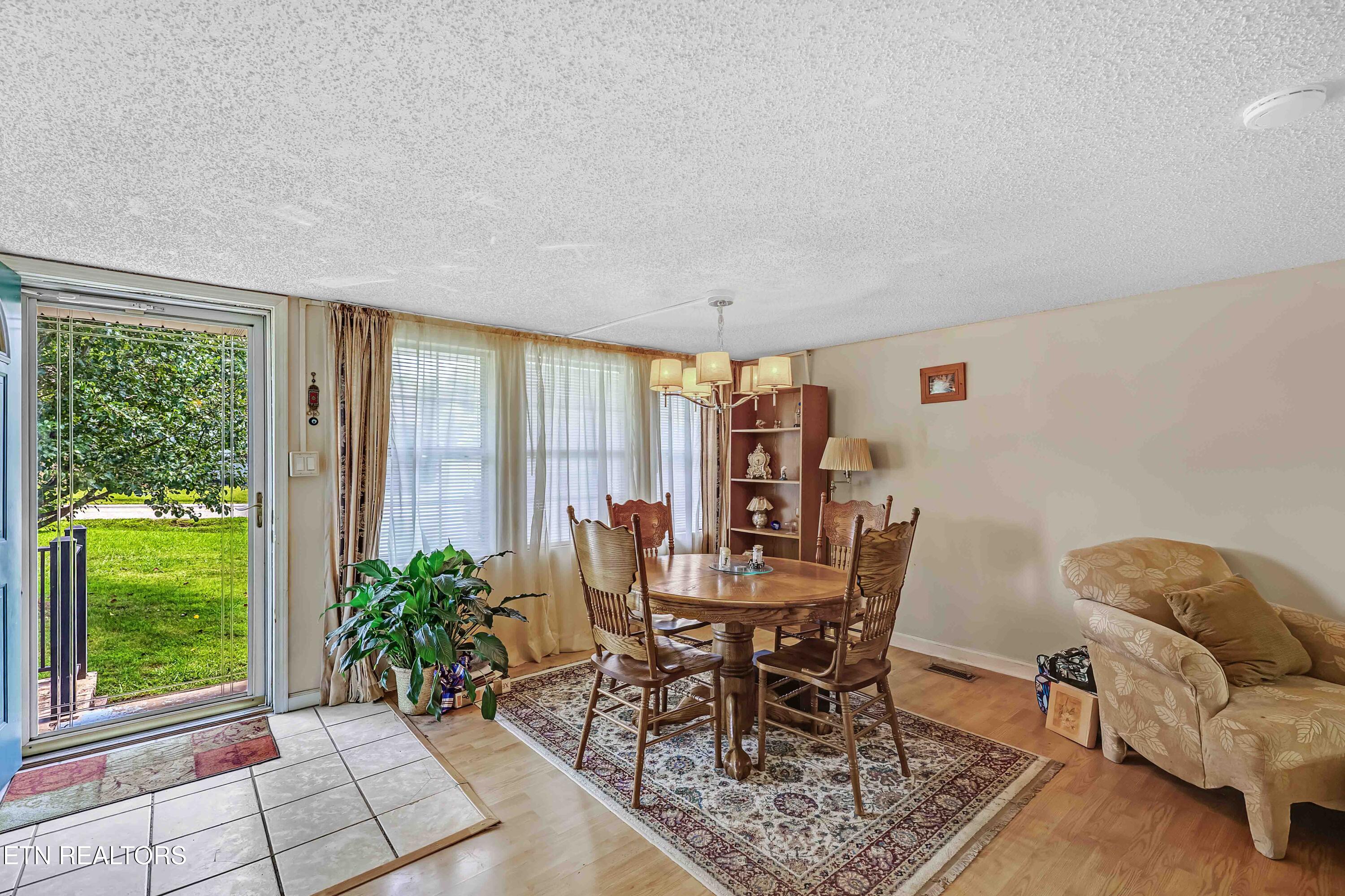 958 W Hunt Road Alcoa TN 37701