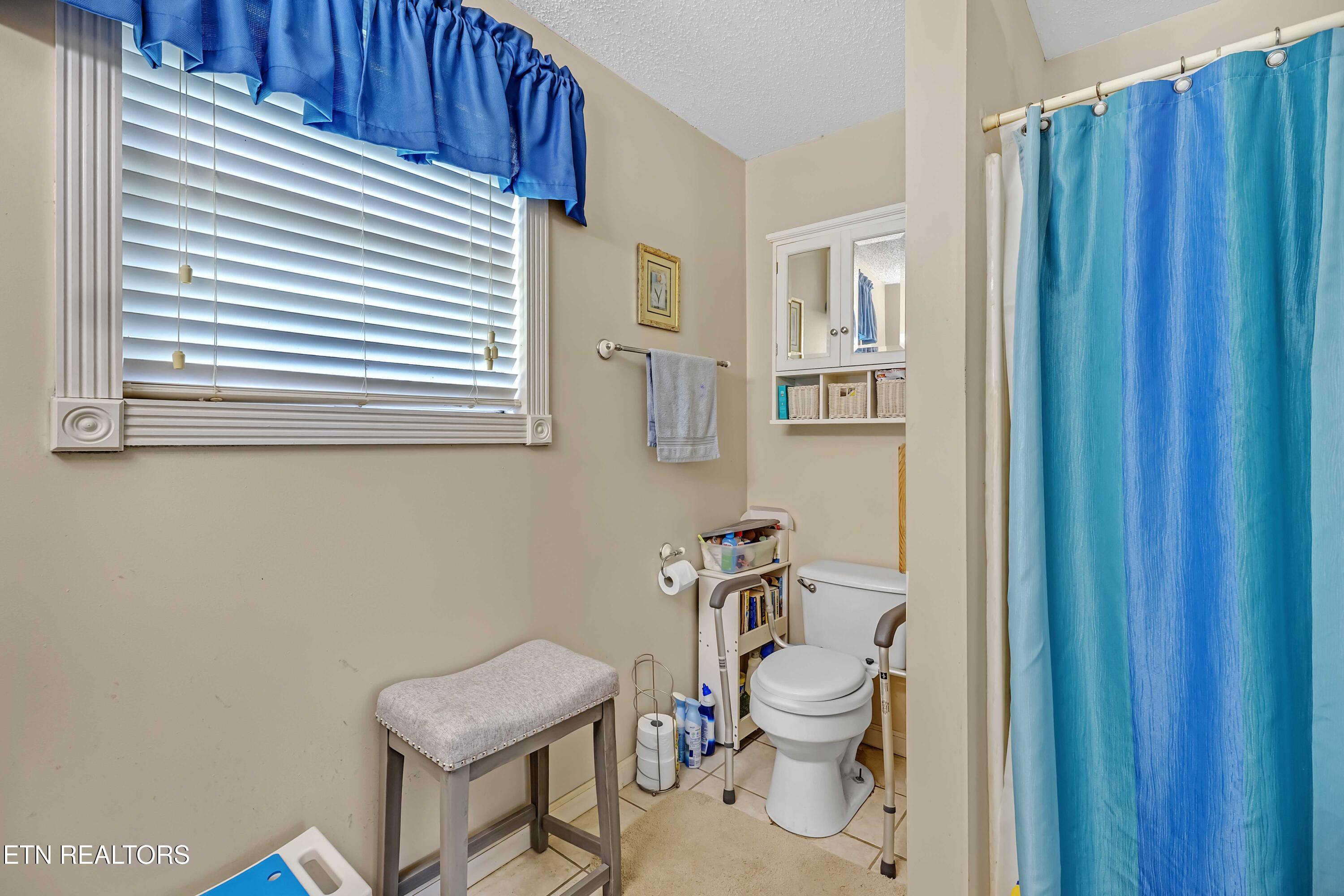 958 W Hunt Road Alcoa TN 37701