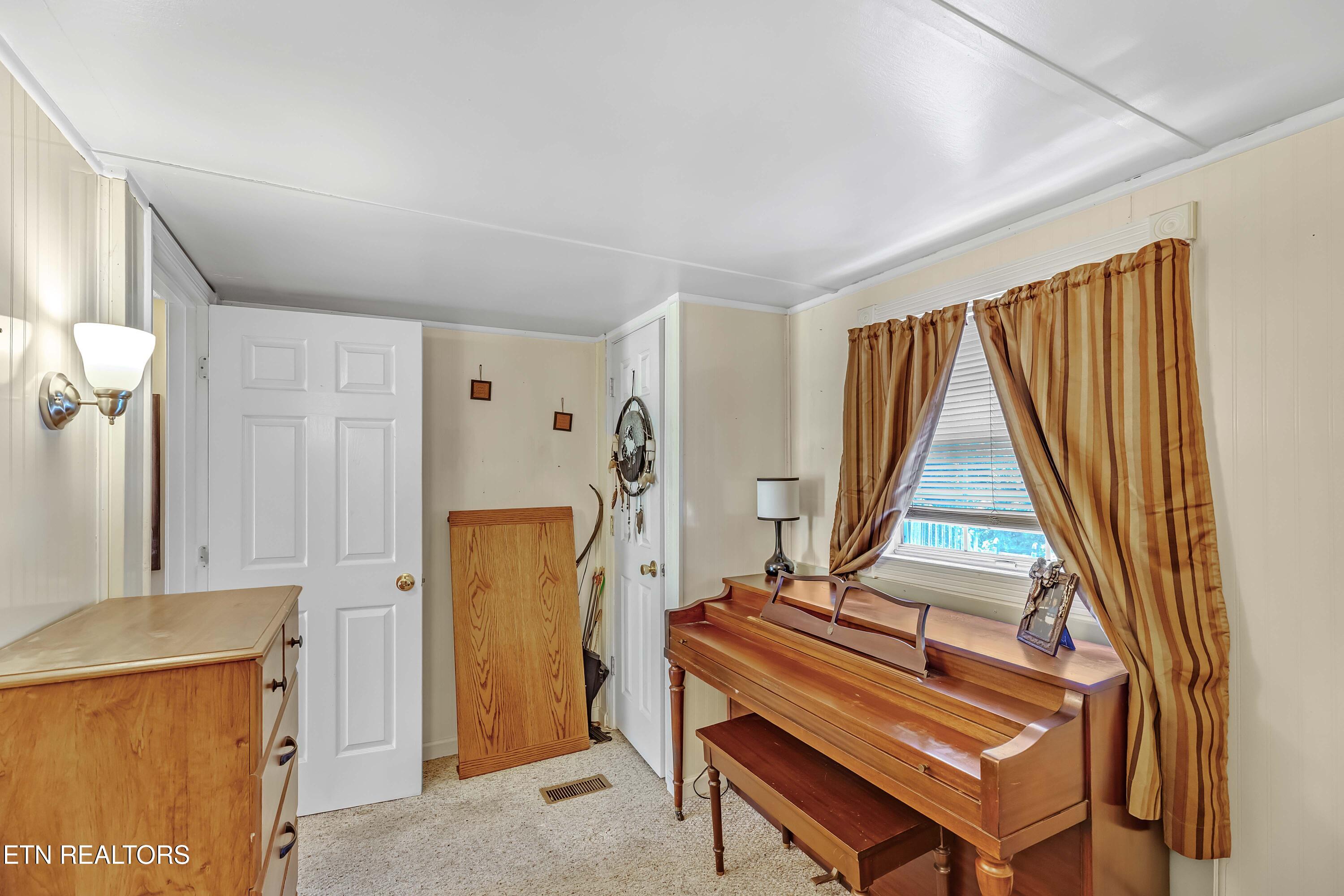 958 W Hunt Road Alcoa TN 37701