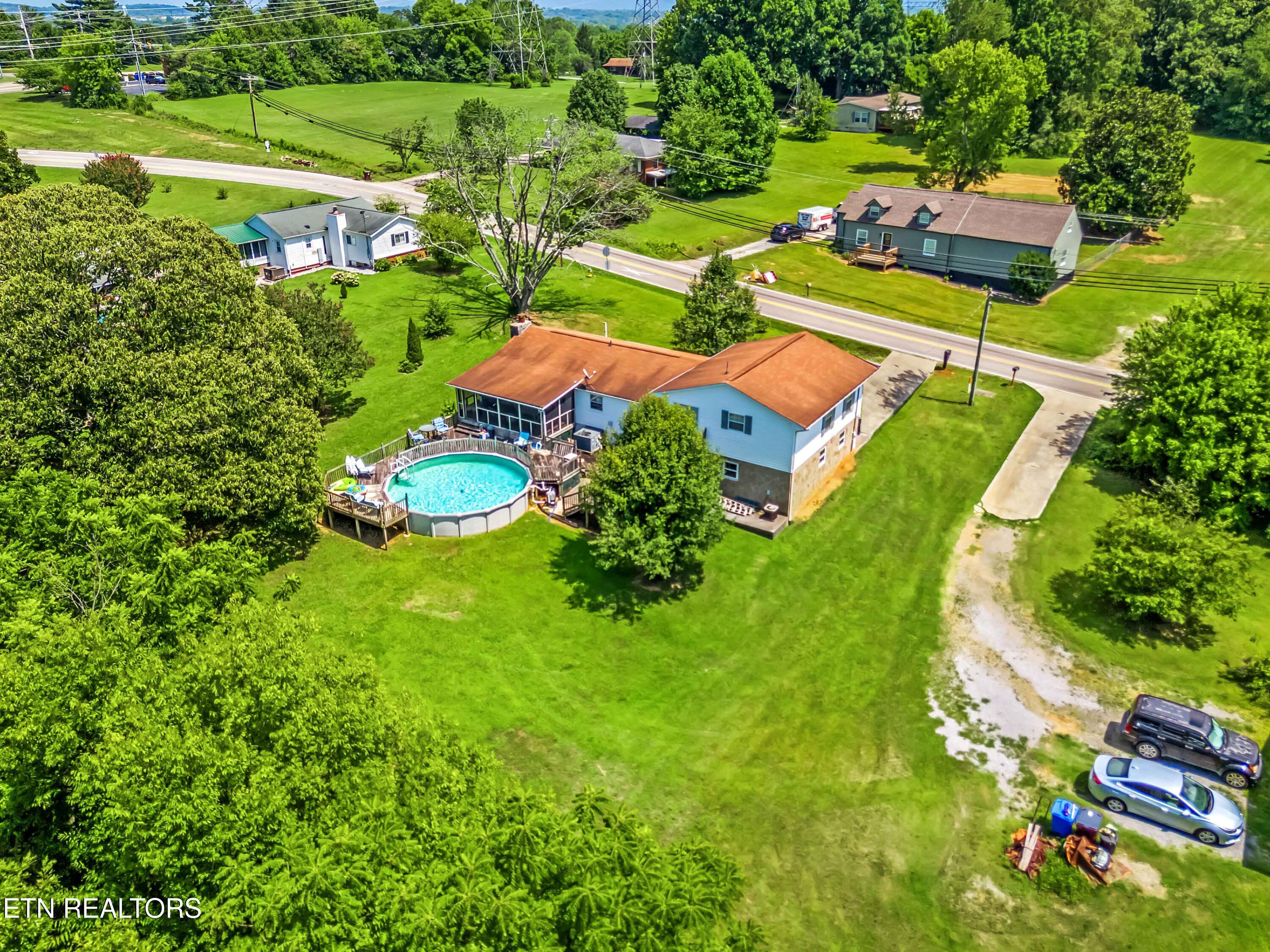958 W Hunt Road Alcoa TN 37701
