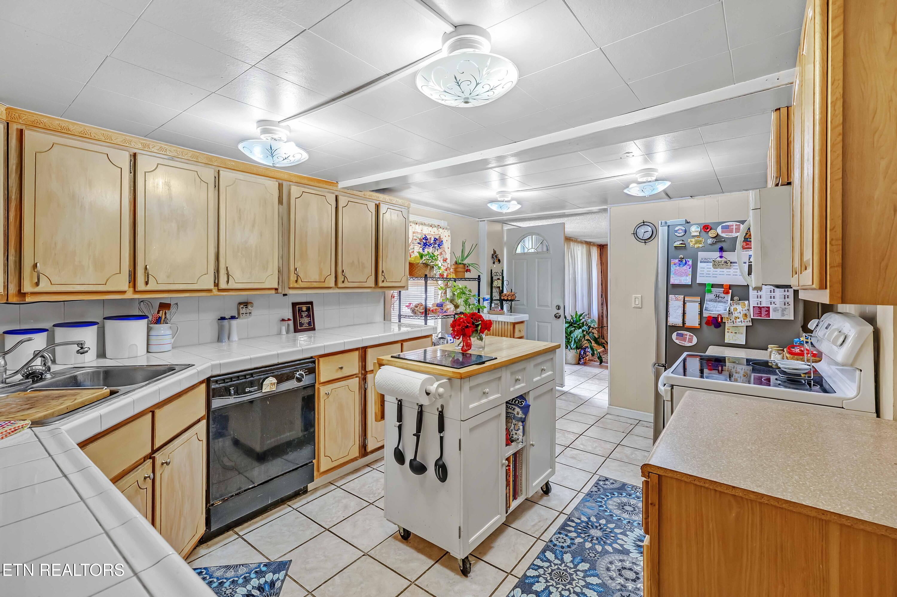 958 W Hunt Road Alcoa TN 37701