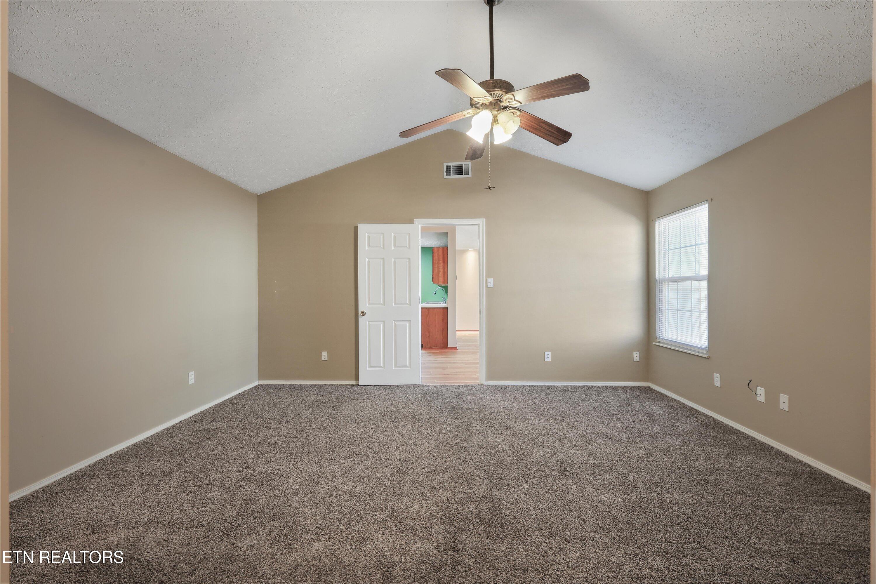 2700 Glacier Way Knoxville TN 37924