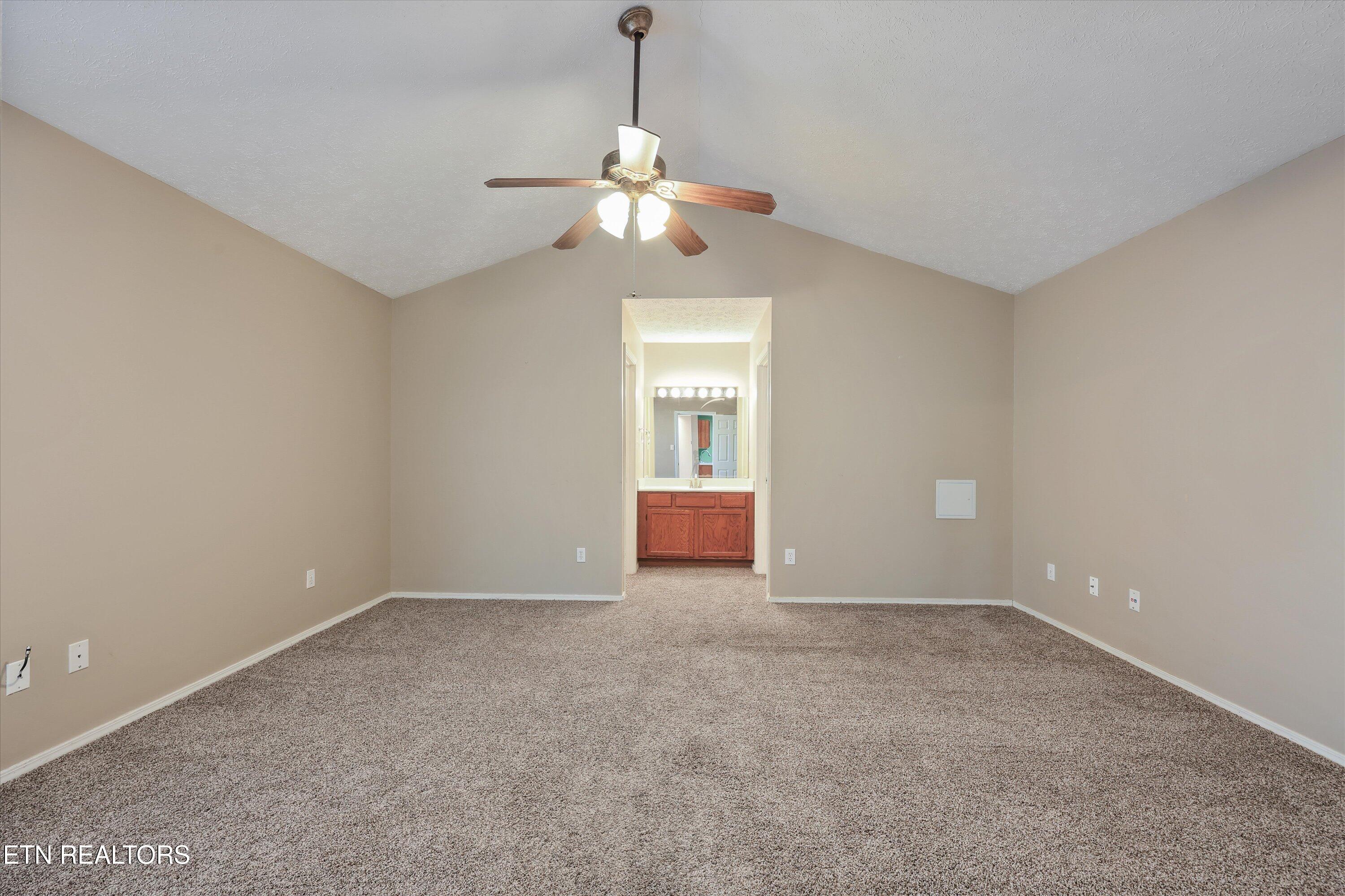 2700 Glacier Way Knoxville TN 37924