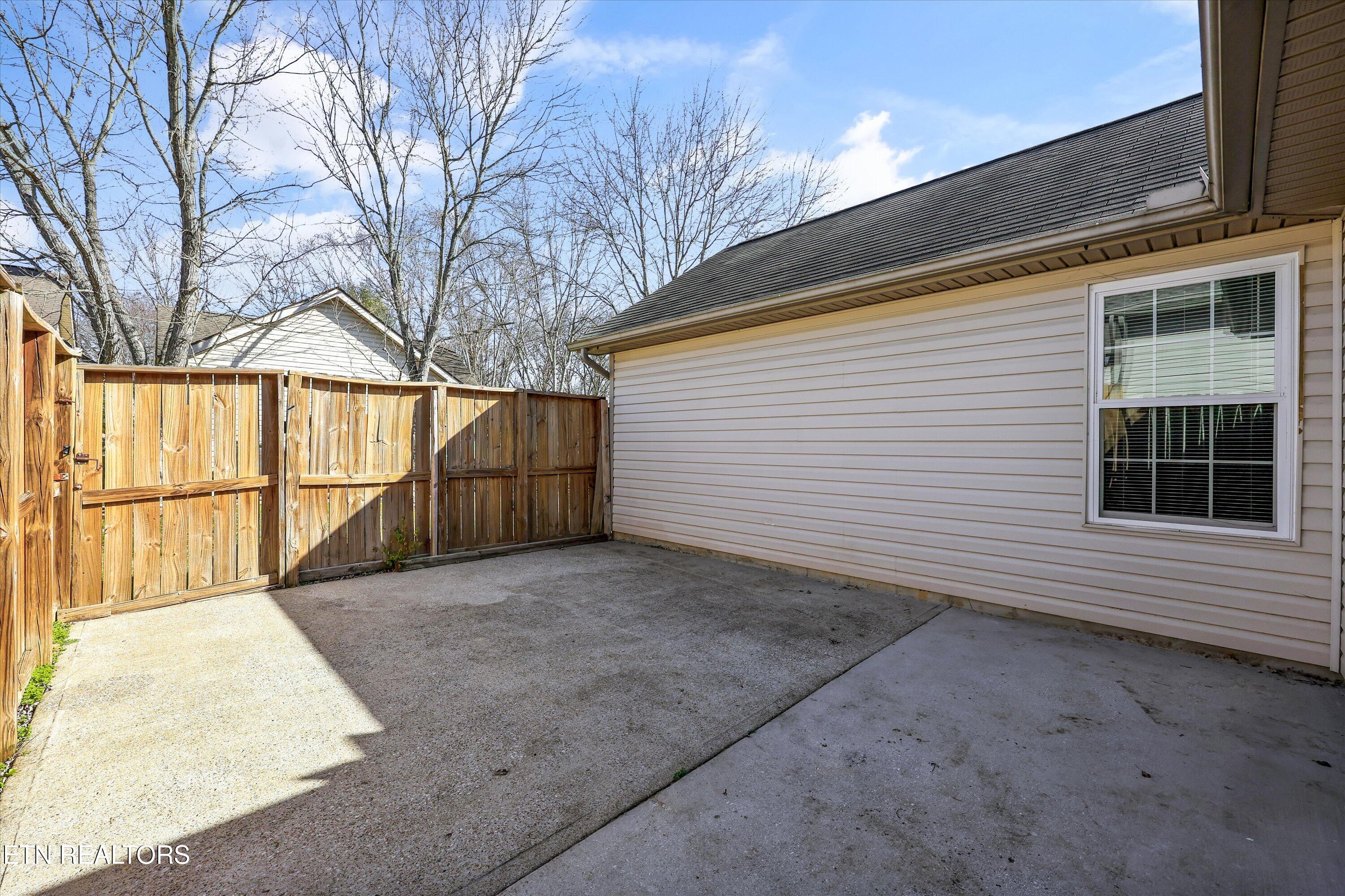 2700 Glacier Way Knoxville TN 37924